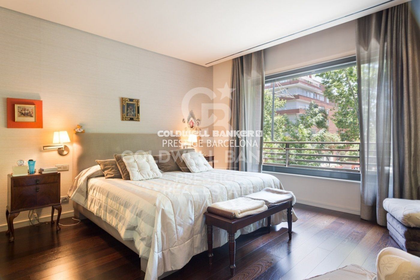 Huoneisto Barcelona, Espanja 5 makuuhuonetta, 500 m2 No. 160396