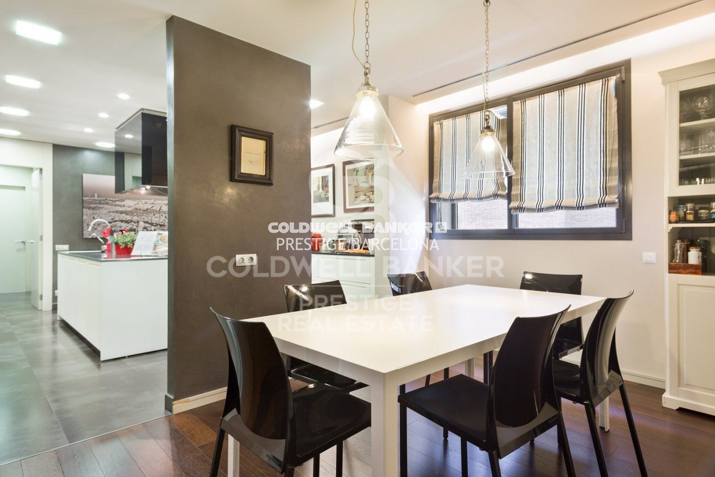 Huoneisto Barcelona, Espanja 5 makuuhuonetta, 500 m2 No. 160396