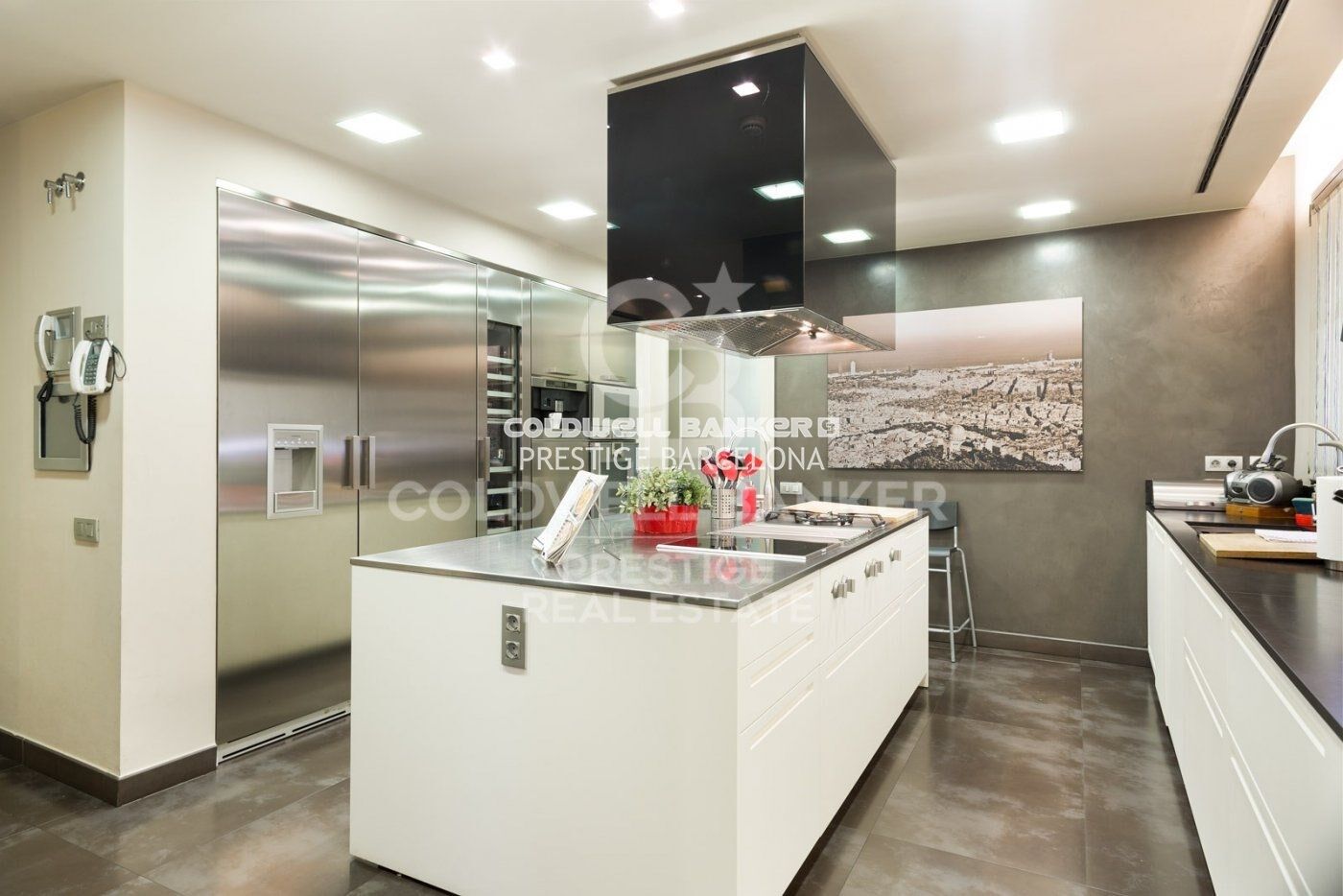 Huoneisto Barcelona, Espanja 5 makuuhuonetta, 500 m2 No. 160396
