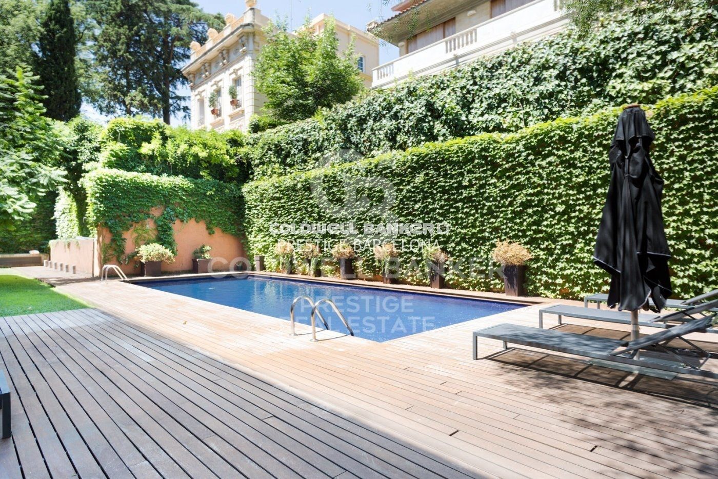 Huoneisto Barcelona, Espanja 5 makuuhuonetta, 500 m2 No. 160396