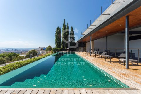 Talo Barcelona, Espanja 7 makuuhuonetta, 900 m2 No. 160394