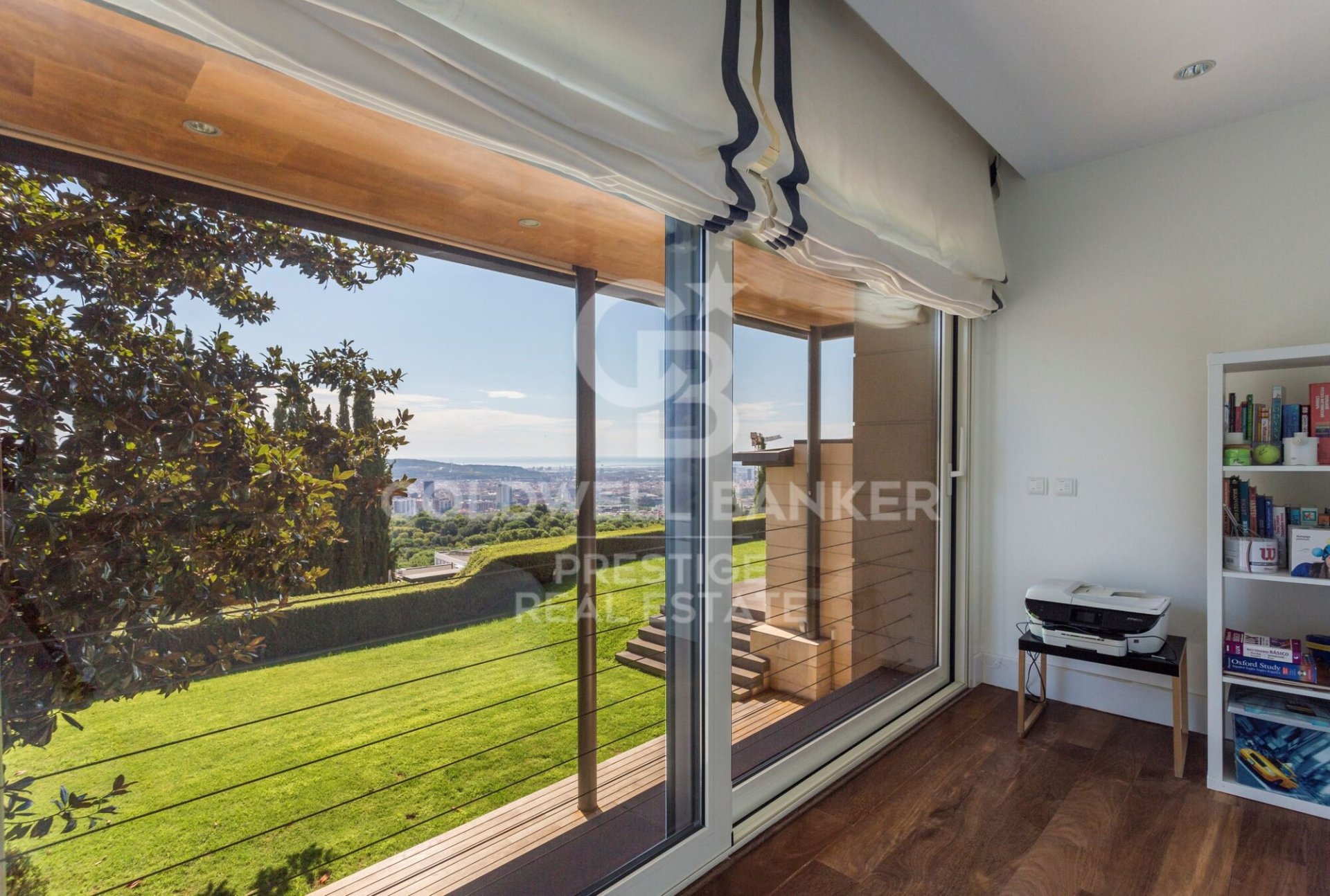 House à Barcelona, Espagne 7 chambres, 900 m2 No. 160394