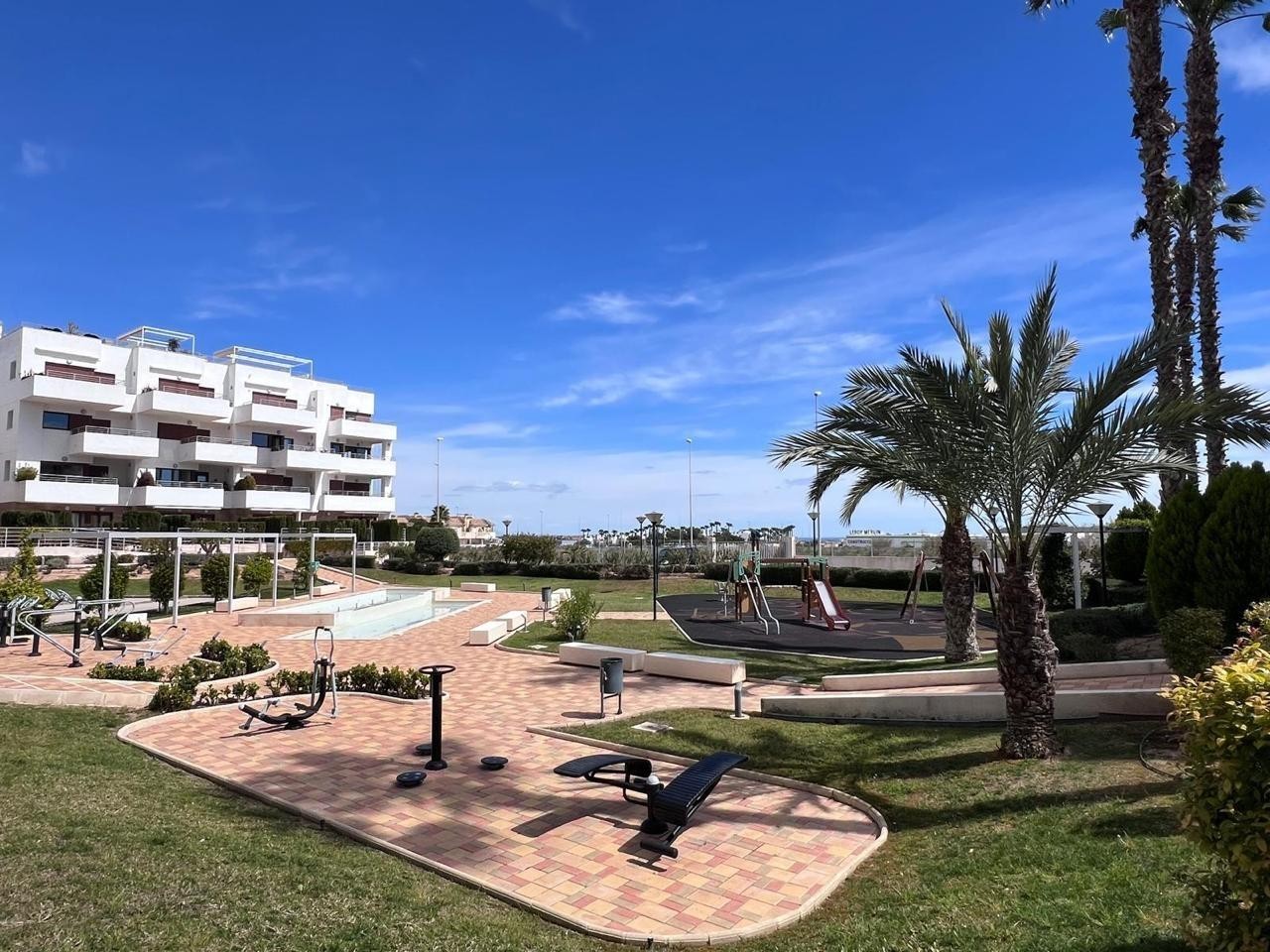 Lägenhet i Cabo Roig, Alicante, Spanien 2 sovrum, 84 kvm. Nr. 180141