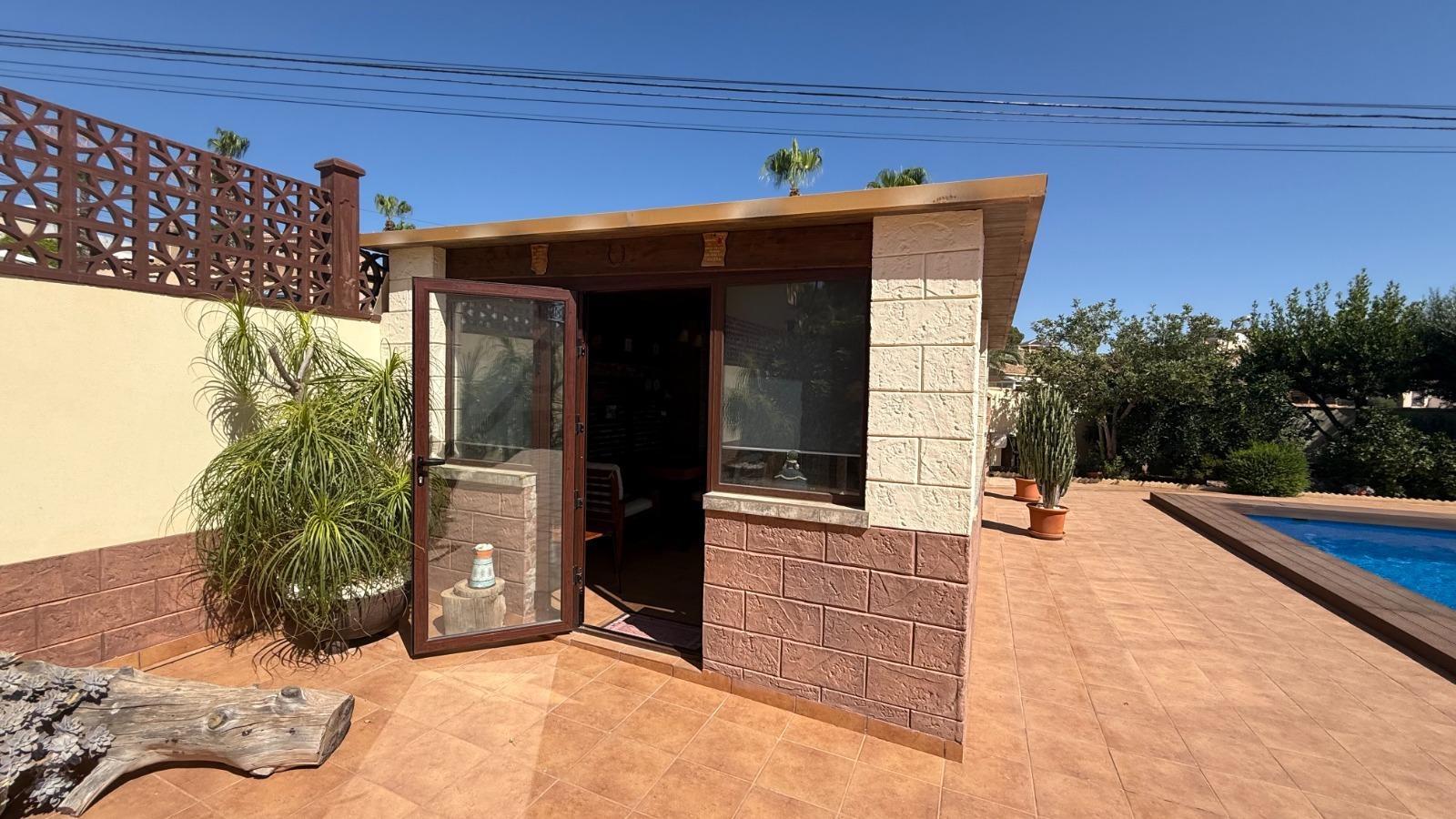 Willa w Torrevieja, Alicante, Hiszpania 7 sypialni, 217 mkw. nr 164477