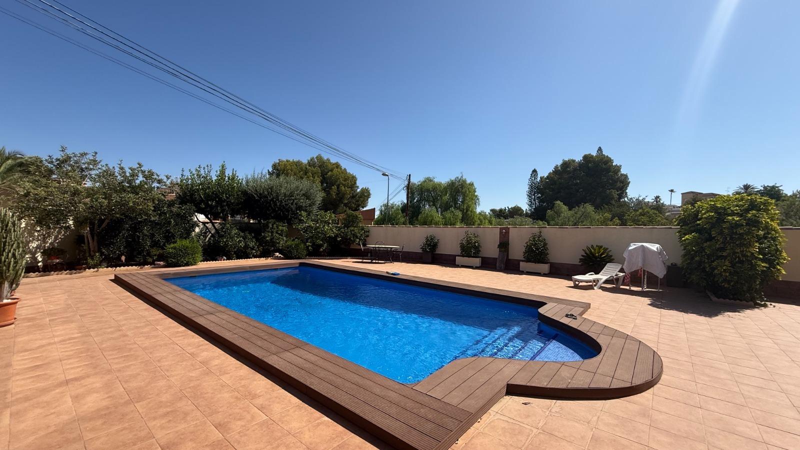 Willa w Torrevieja, Alicante, Hiszpania 7 sypialni, 217 mkw. nr 164477