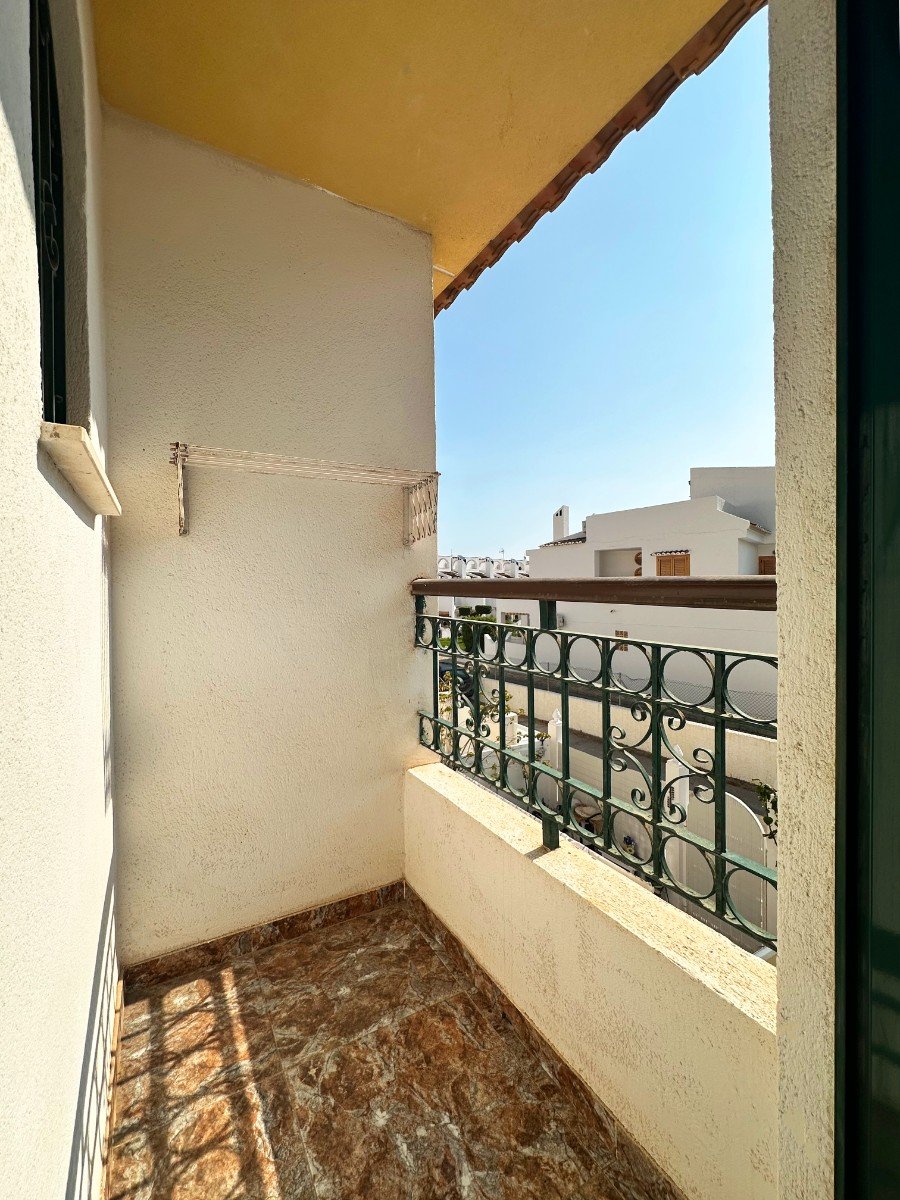 Villetta a schiera a Alicante, Spagna 3 camere da letto, 101 mq. N° 163122