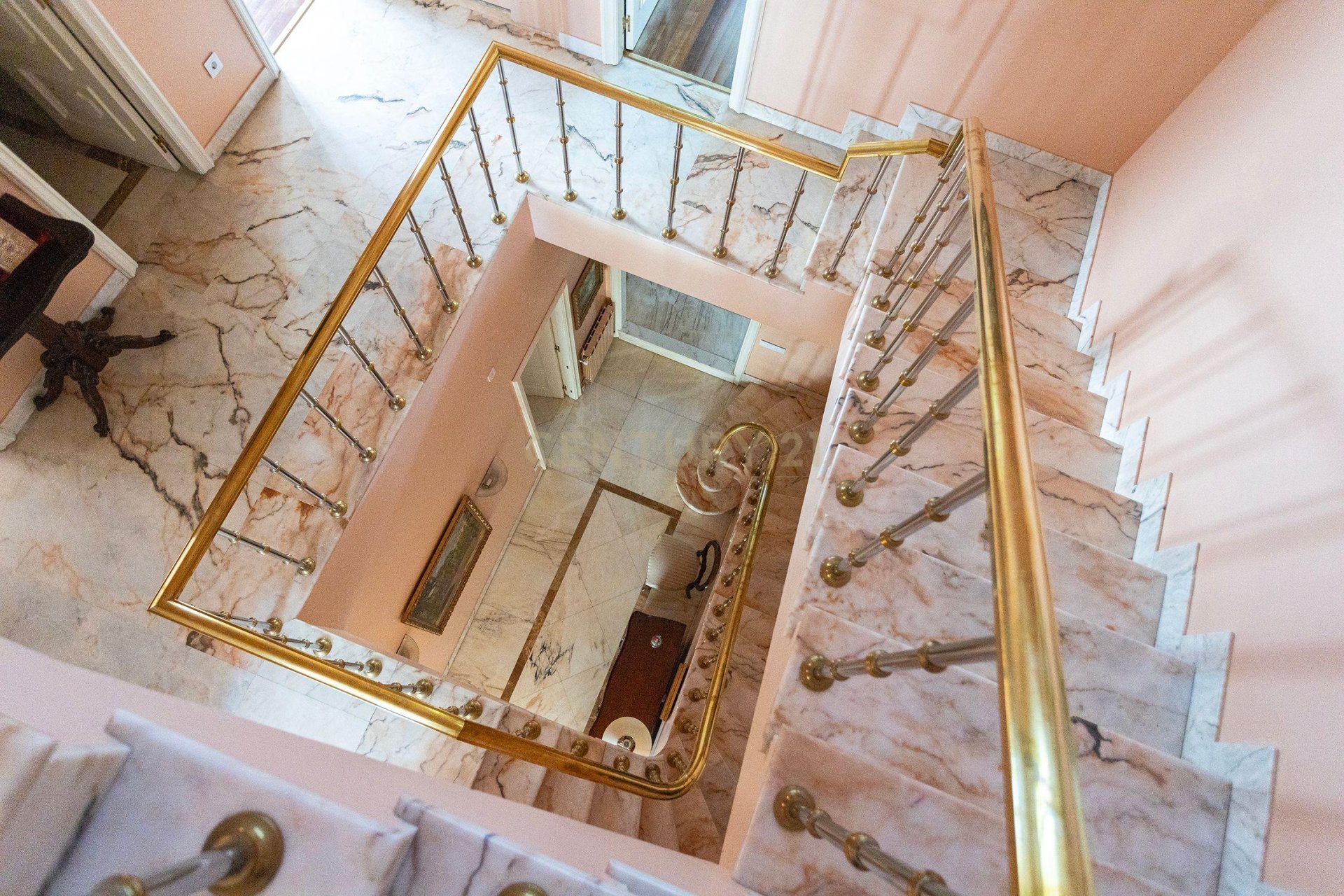 House in Barcelona, Spain 6 bedrooms, 695 sq.m. No. 167073