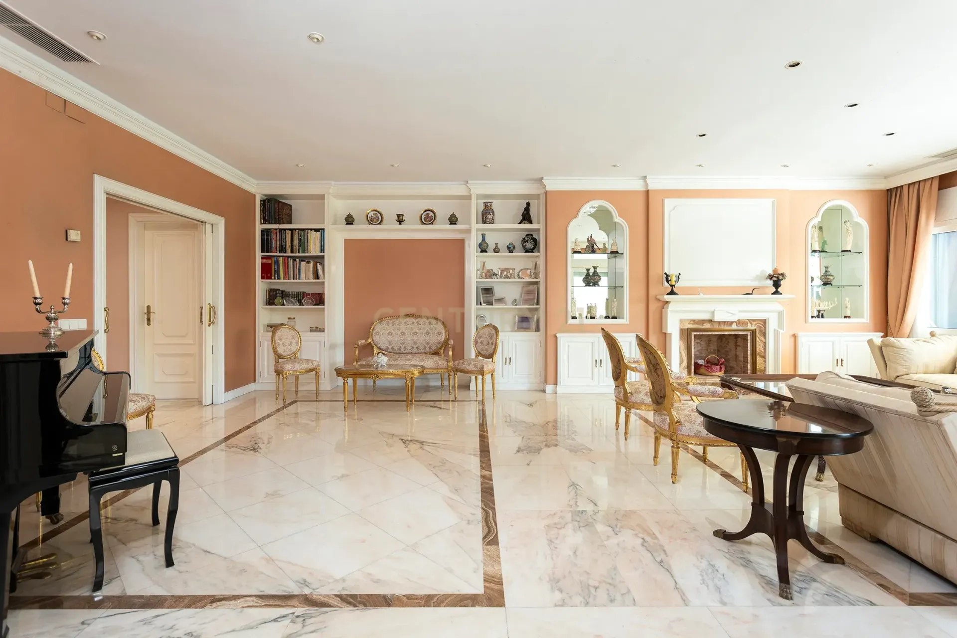 House in Barcelona, Spain 6 bedrooms, 695 sq.m. No. 167073