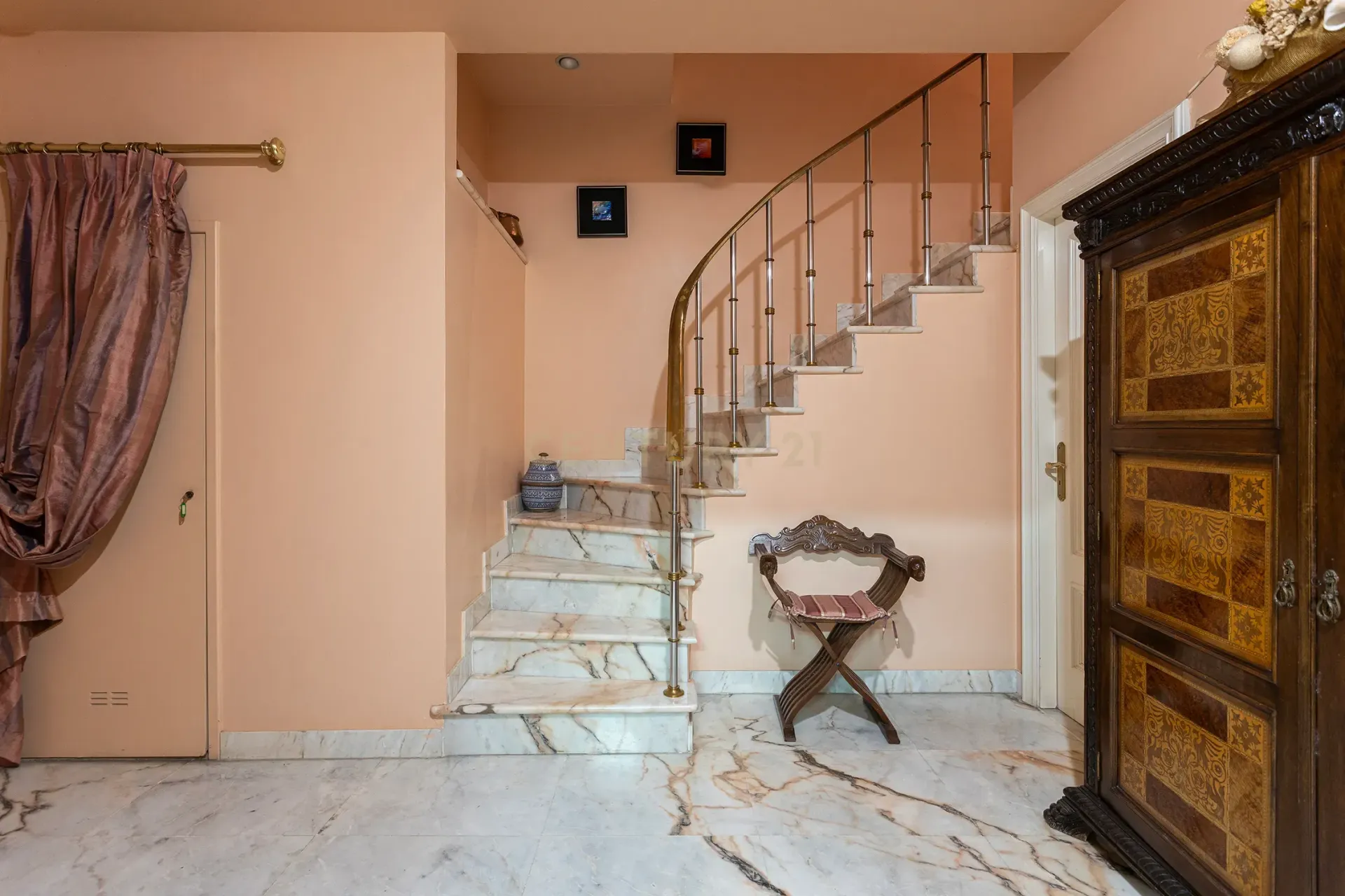 House in Barcelona, Spain 6 bedrooms, 695 sq.m. No. 167073