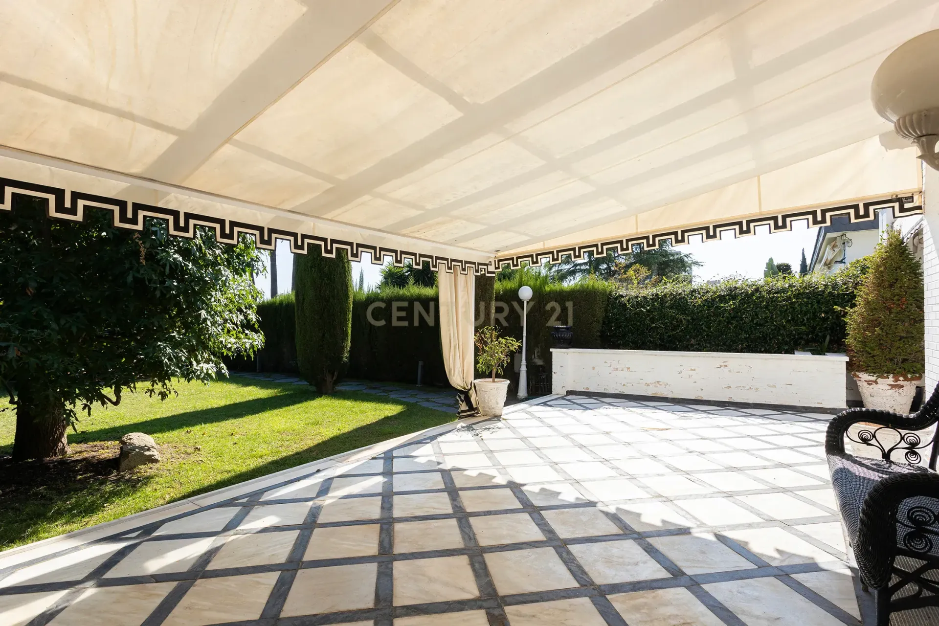 House in Barcelona, Spain 6 bedrooms, 695 sq.m. No. 167073