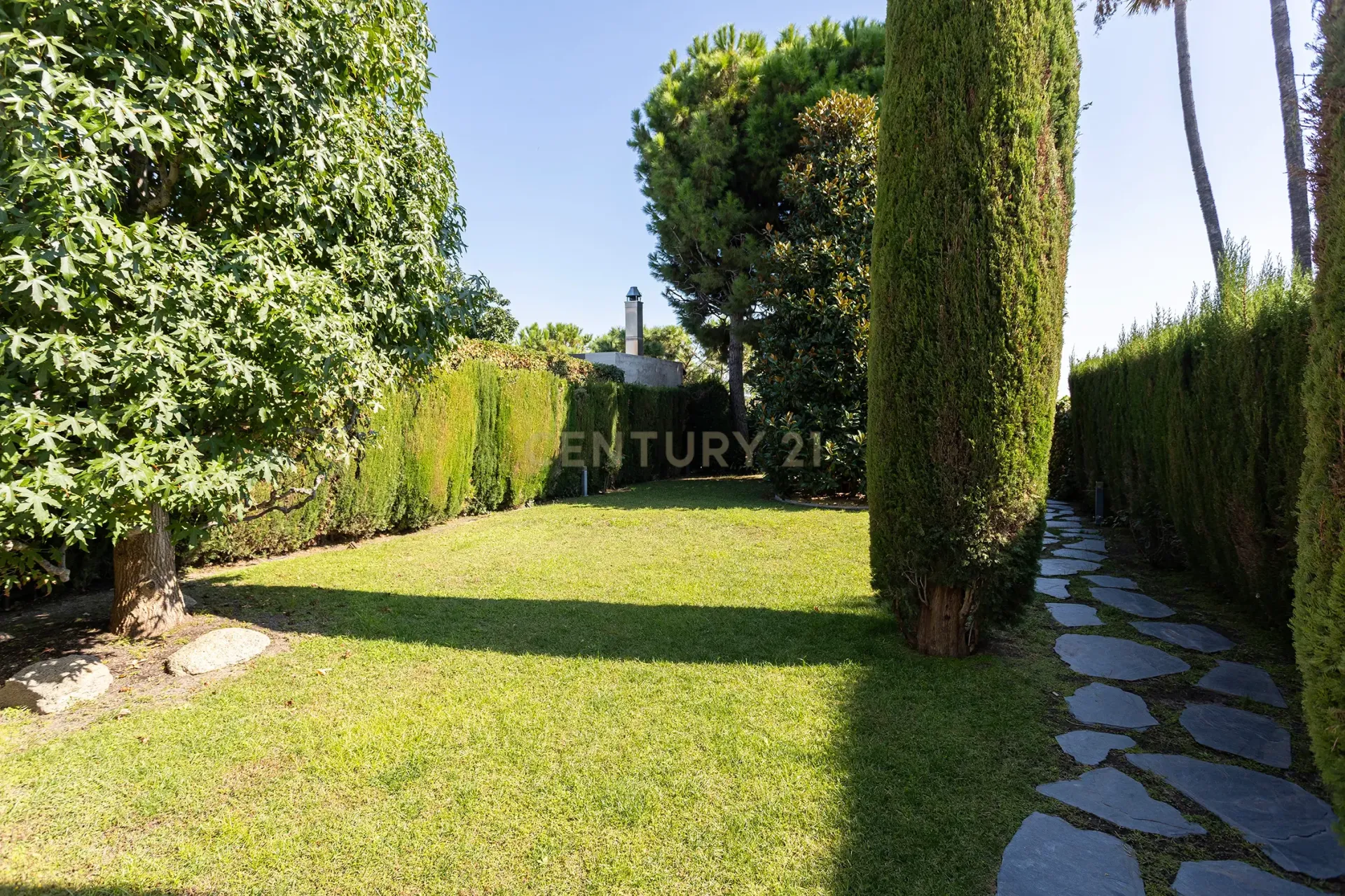 House in Barcelona, Spain 6 bedrooms, 695 sq.m. No. 167073