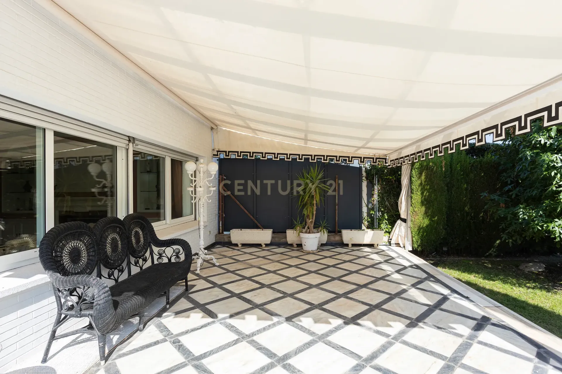 House in Barcelona, Spain 6 bedrooms, 695 sq.m. No. 167073