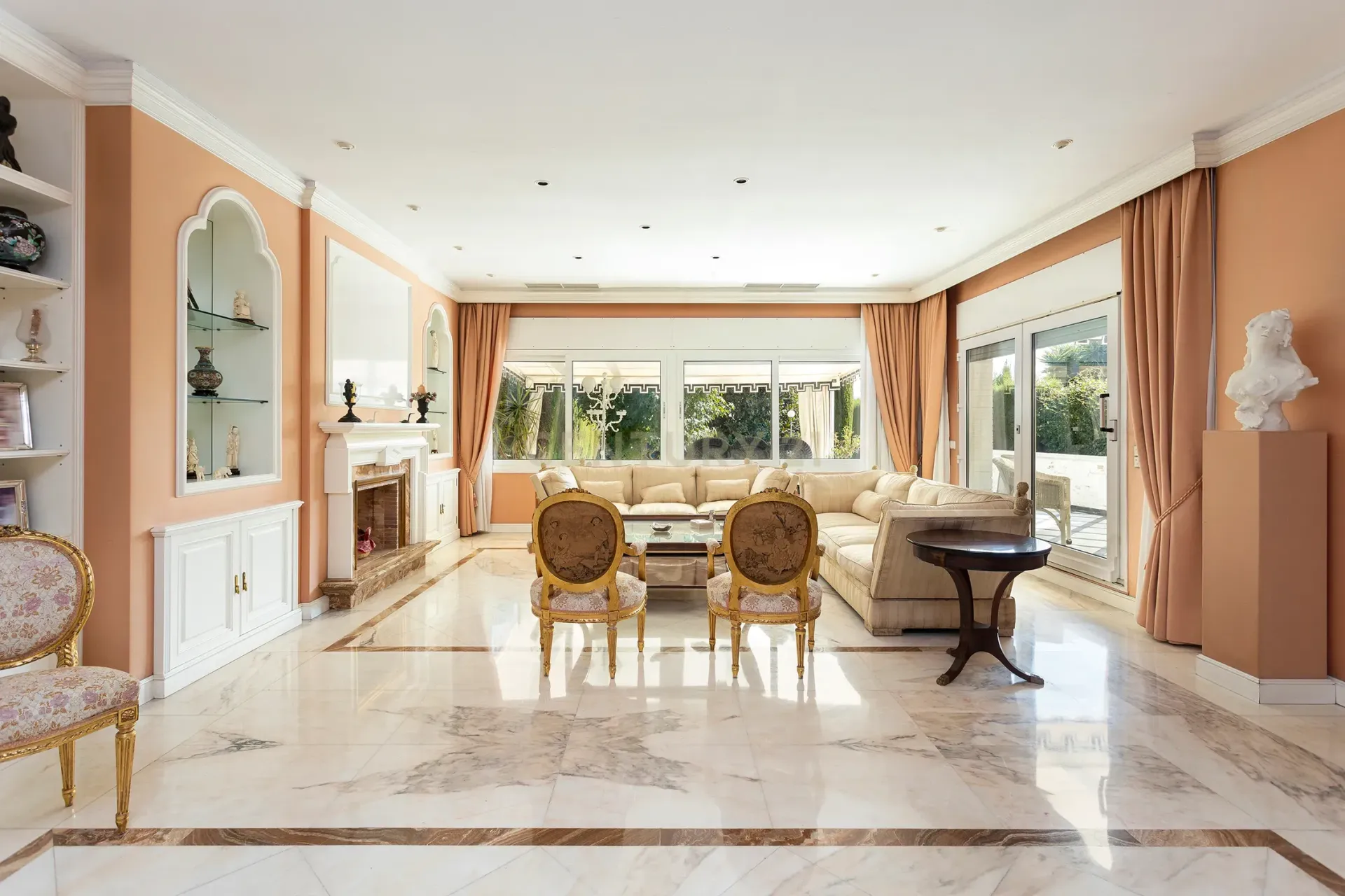 House in Barcelona, Spain 6 bedrooms, 695 sq.m. No. 167073