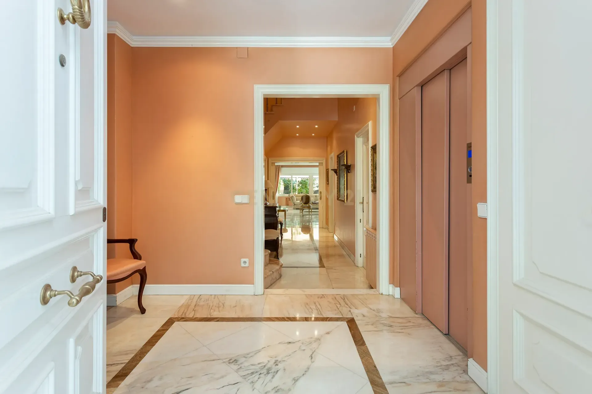 House in Barcelona, Spain 6 bedrooms, 695 sq.m. No. 167073