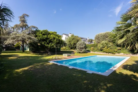 Māja Barcelona, Spānijā 6 istabas, 695 m2 Nr. 167073