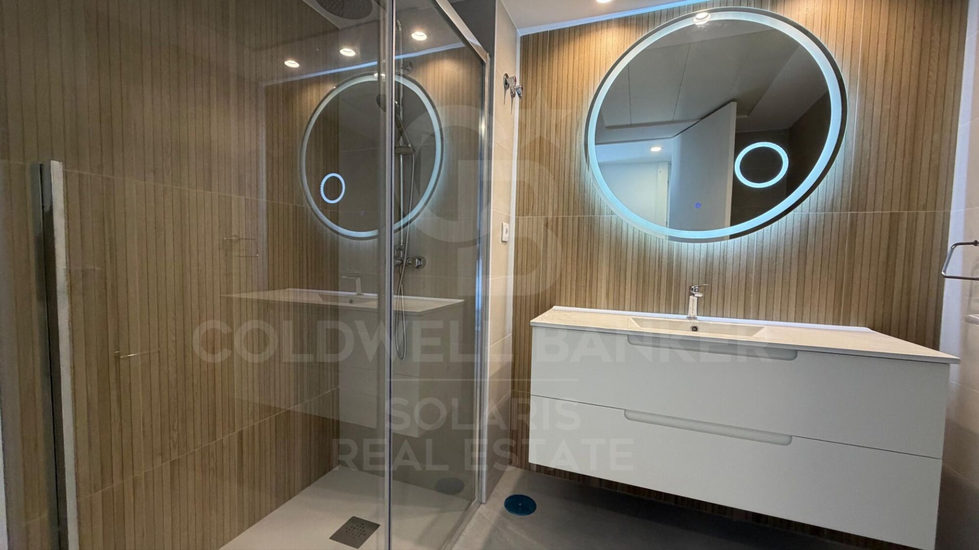 Apartment à Finestrat, Alicante, Espagne 2 chambres, 121 m2 No. 178837