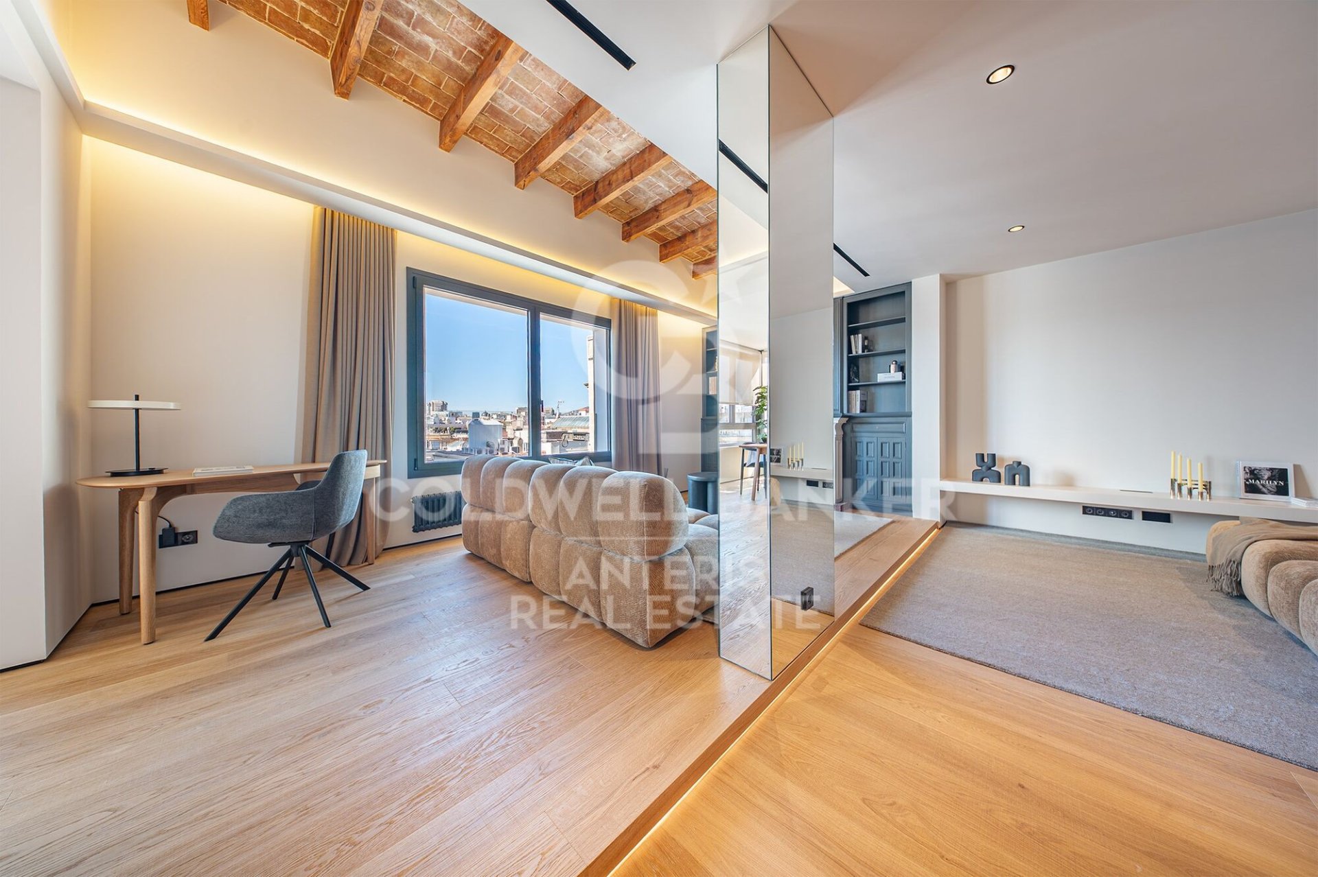 Penthauss Barcelona, Spānijā 268 m2 Nr. 178831