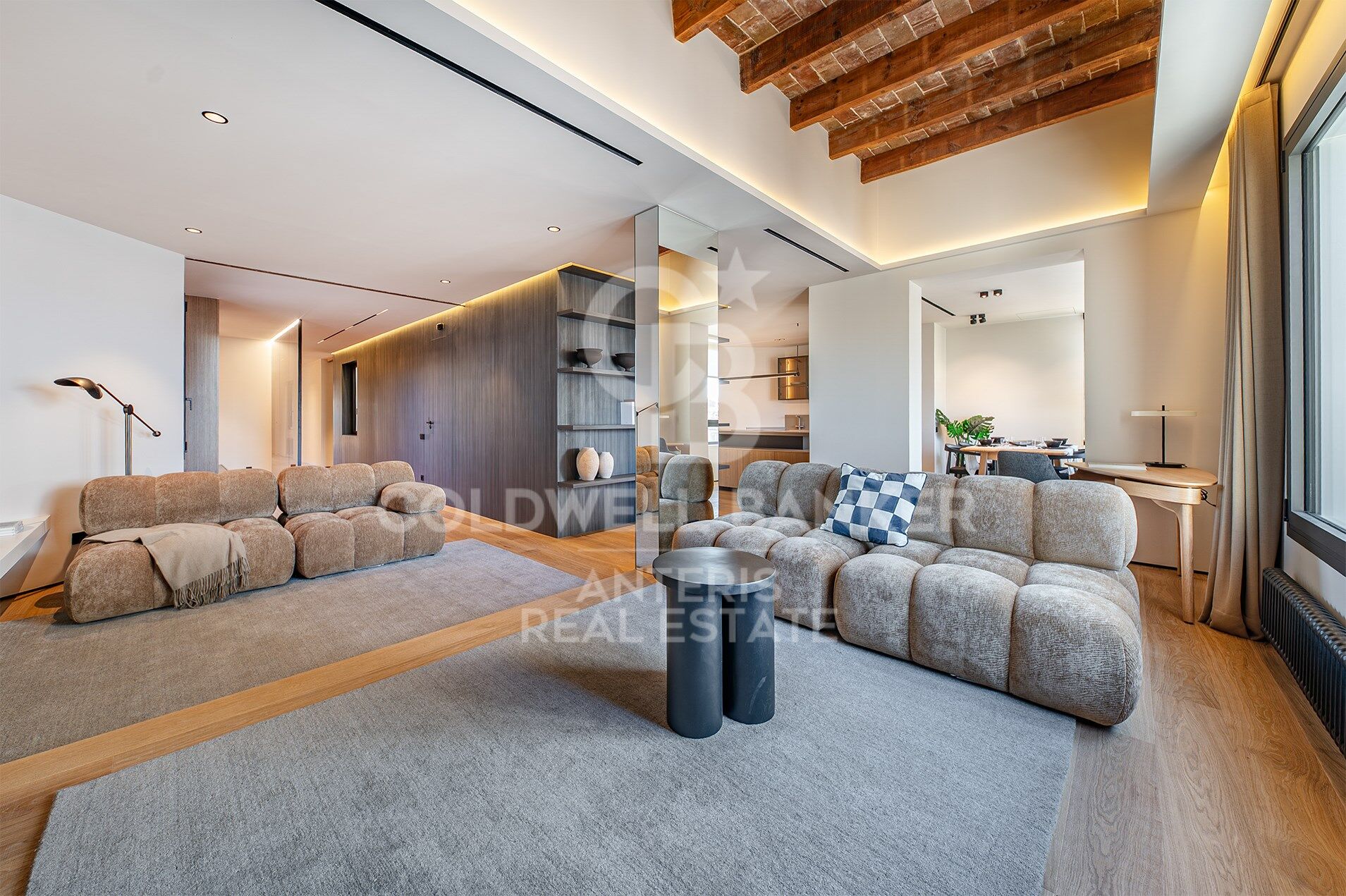 Penthauss Barcelona, Spānijā 268 m2 Nr. 178831