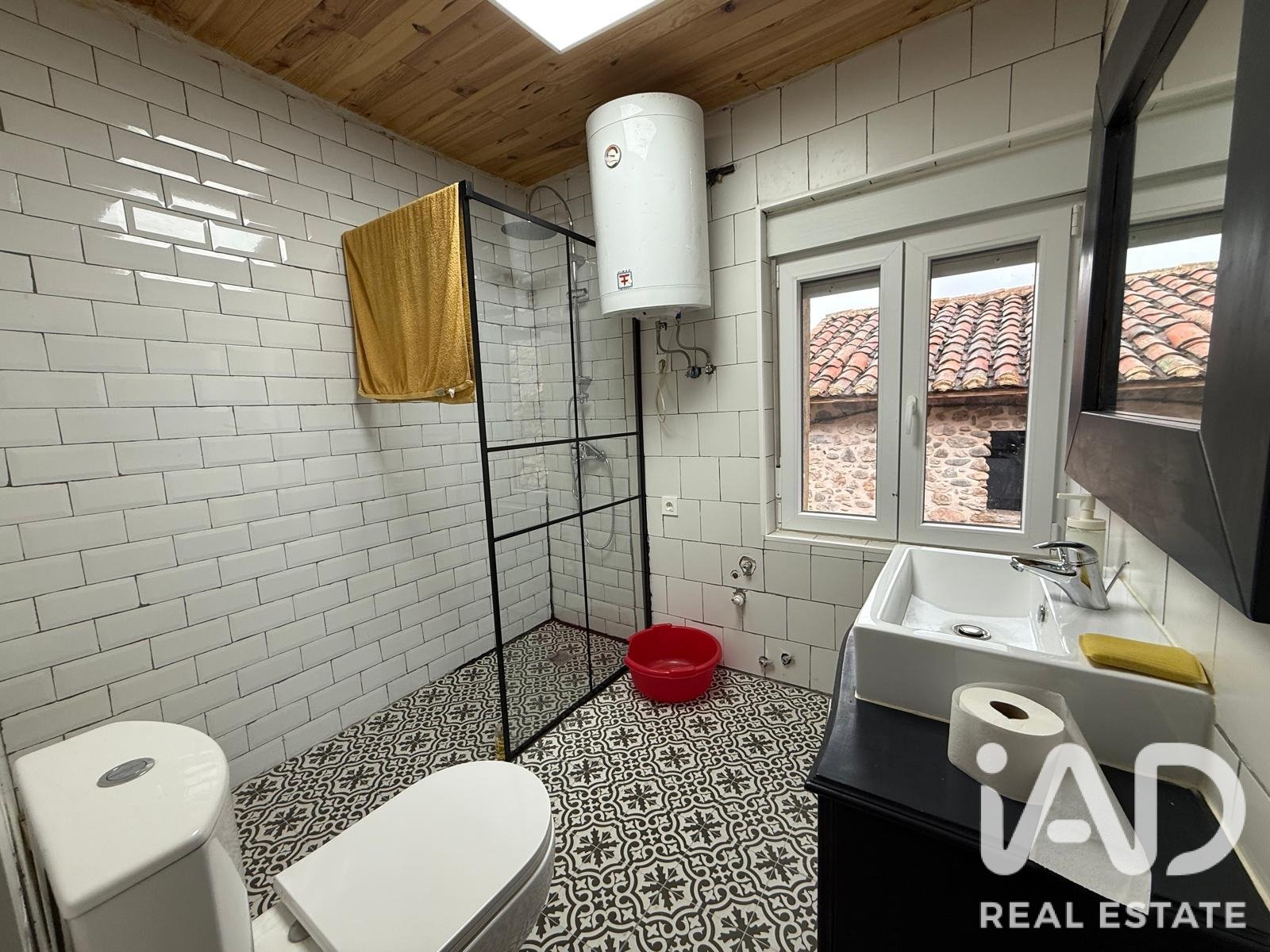 House in Garrafe de Torio, Leon, Spain 1 bedroom, 90 sq.m. No. 195063