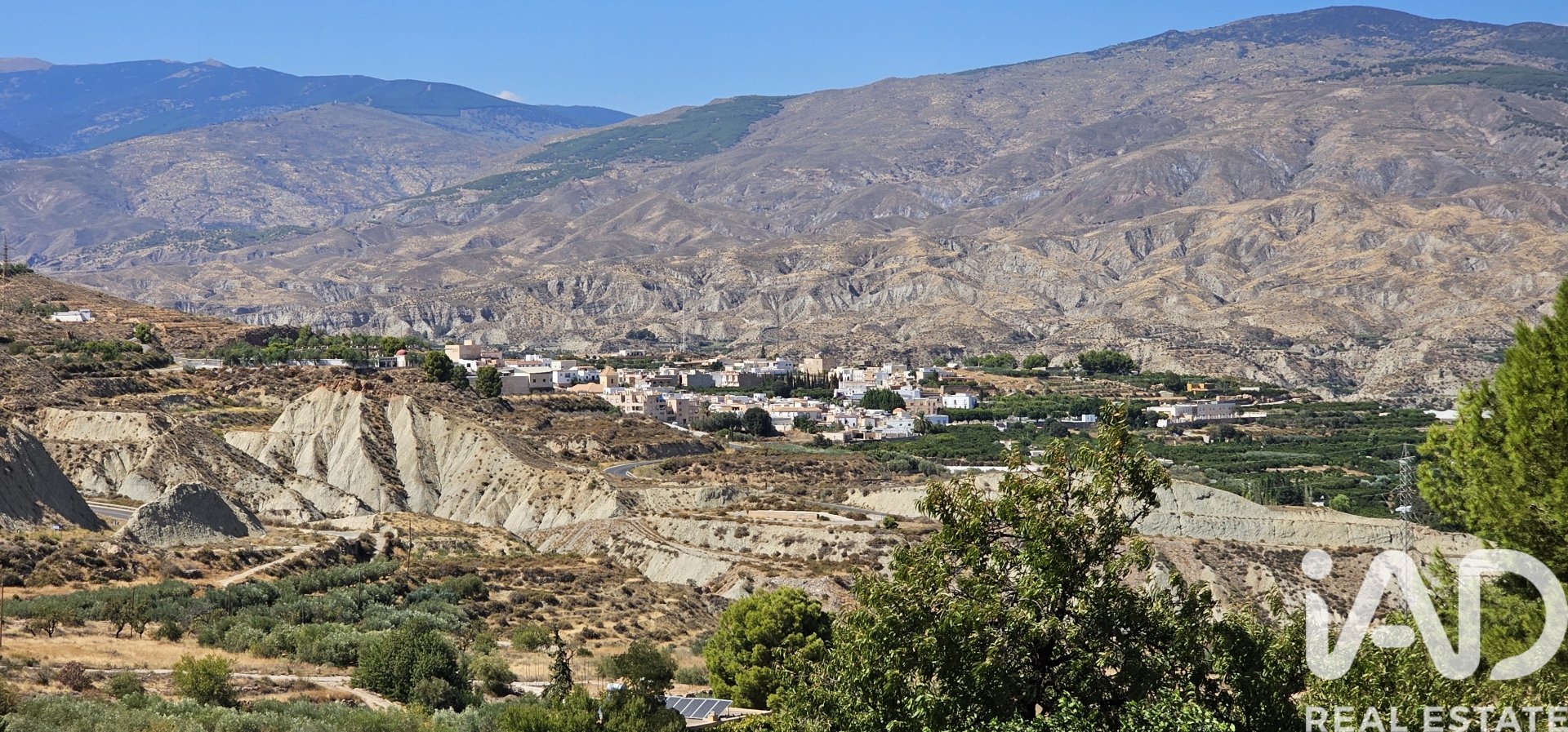 Liikekiinteistö Illar, Almeria, Espanja No. 185563
