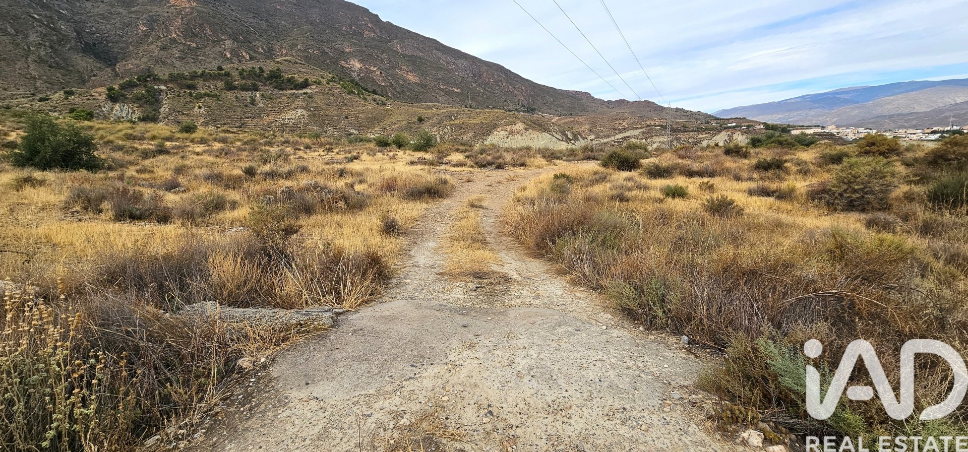 Liikekiinteistö Illar, Almeria, Espanja No. 185563