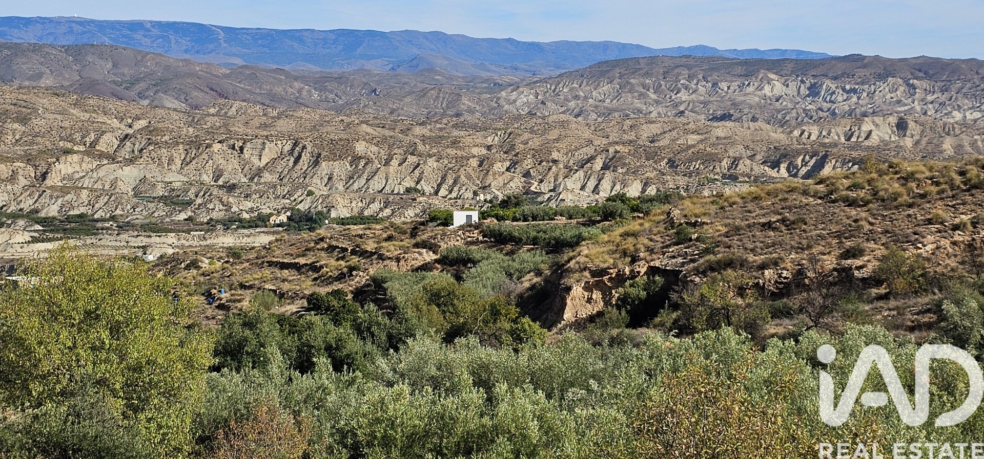 Liikekiinteistö Illar, Almeria, Espanja No. 185563