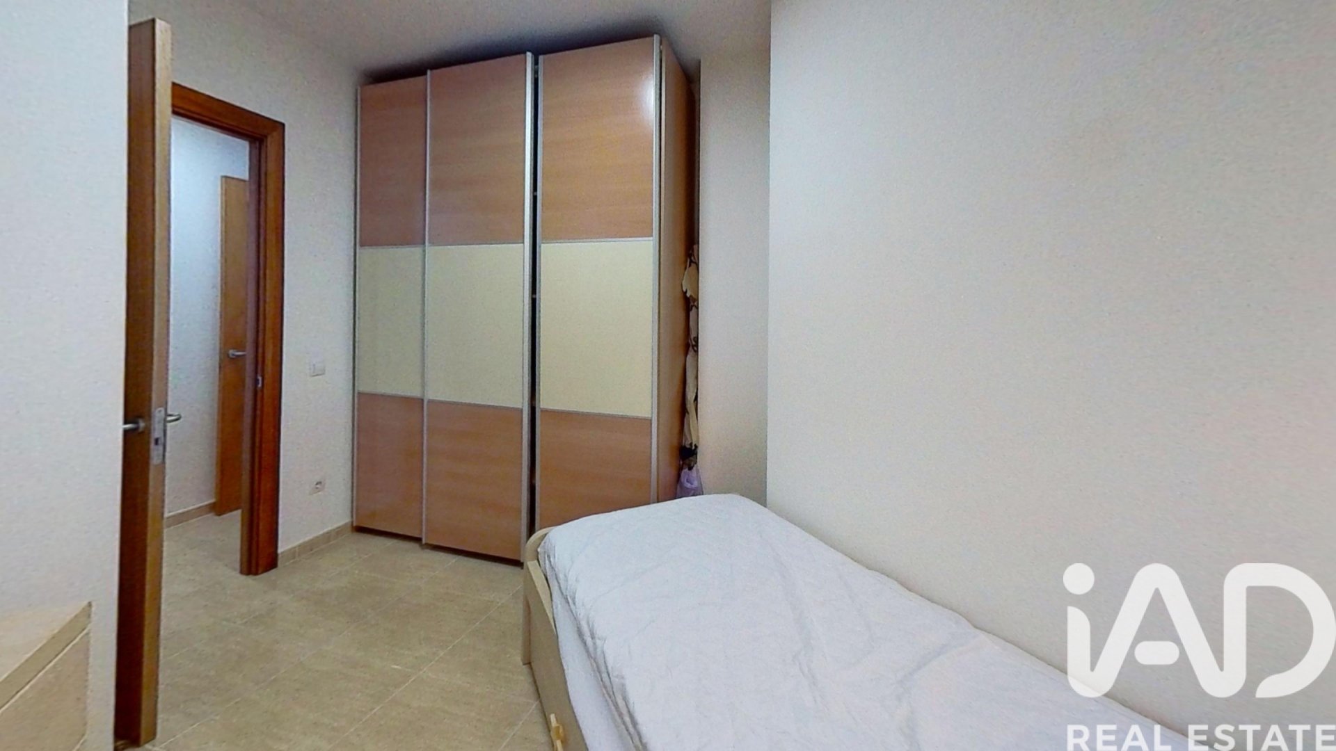 Apartamento en Roda de Berà, Tarragona, España 2 dormitorios, 87 m2 No. 185561