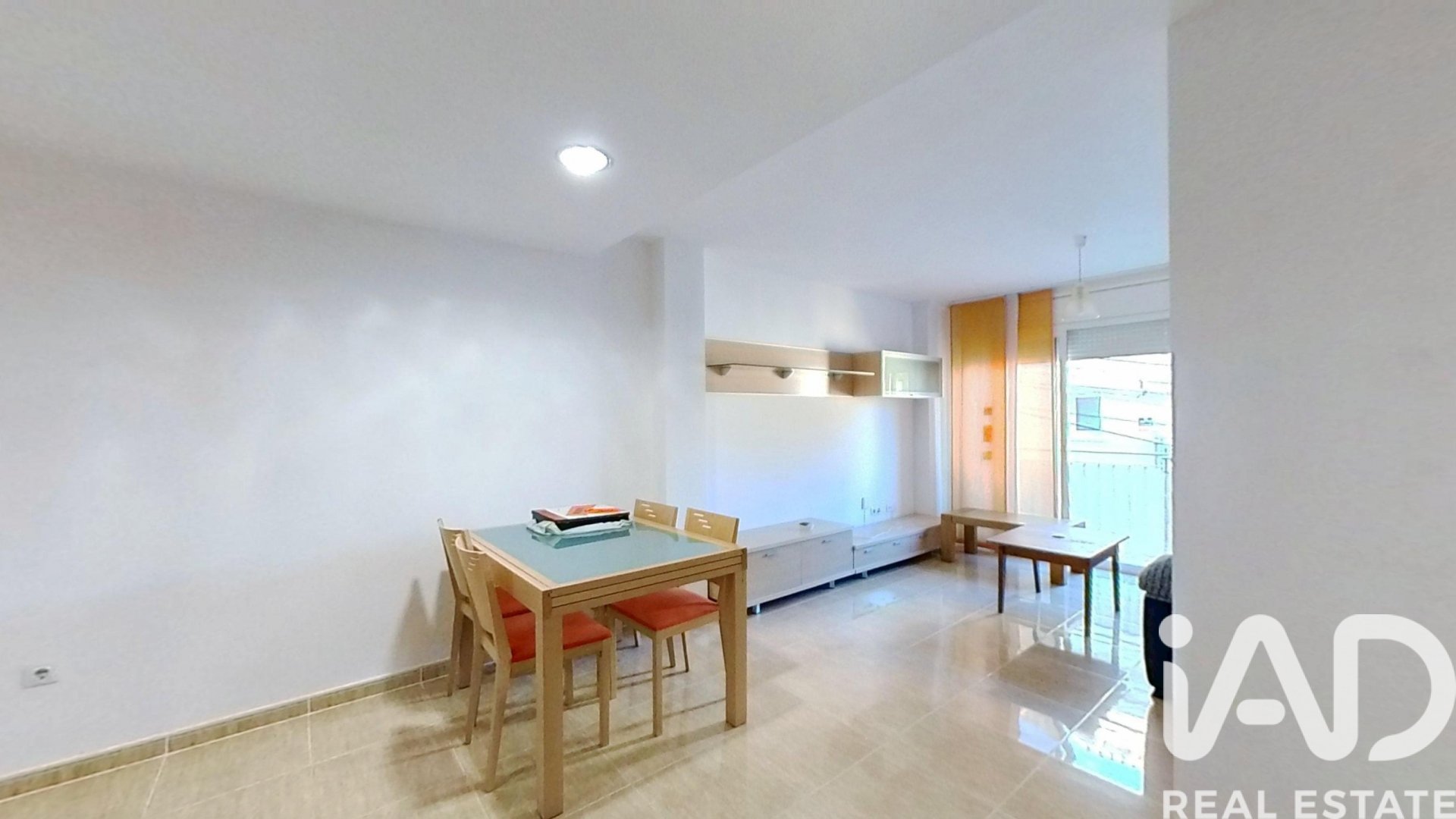 Apartamento en Roda de Berà, Tarragona, España 2 dormitorios, 87 m2 No. 185561