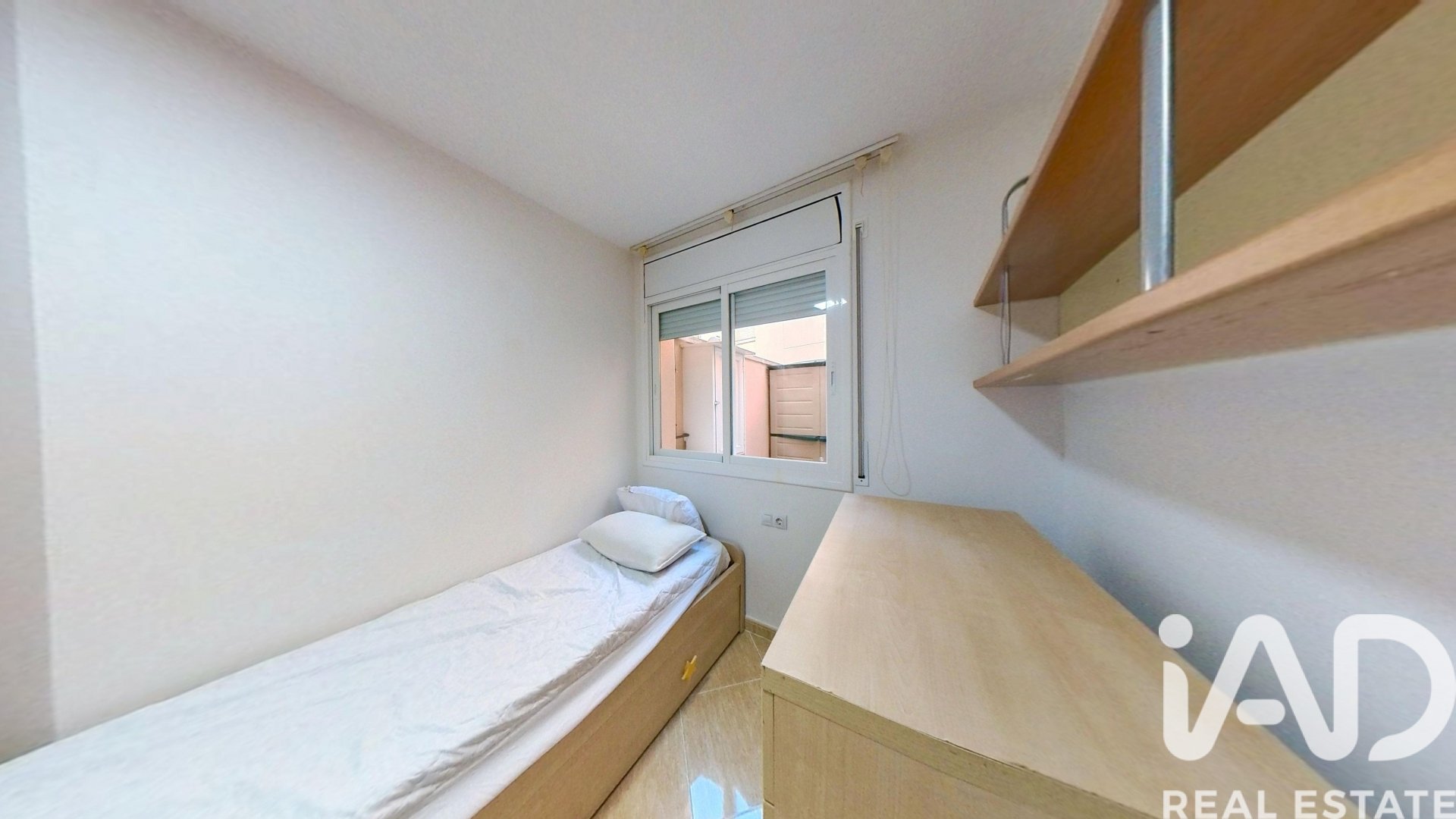 Apartamento en Roda de Berà, Tarragona, España 2 dormitorios, 87 m2 No. 185561