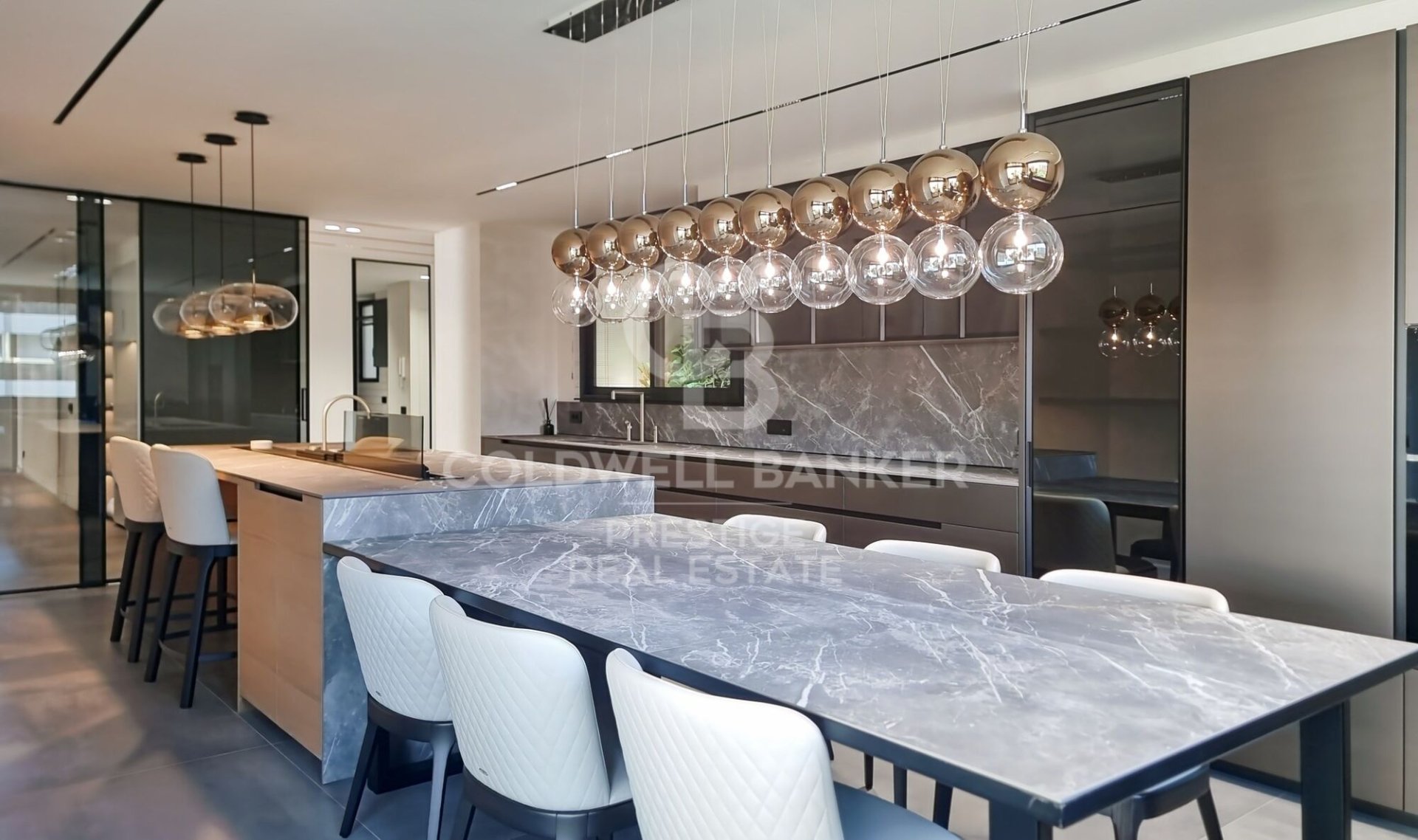Apartamento en Barcelona, España 4 dormitorios, 350 m2 No. 160225