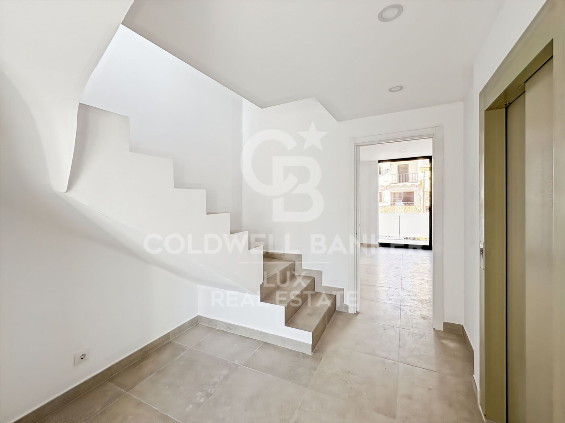 Hus i Empuriabrava, Girona, Spanien 3 sovrum, 172 kvm. Nr. 160227