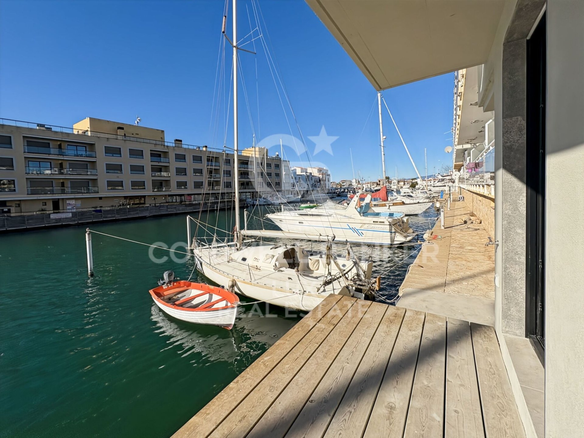 Hus i Empuriabrava, Girona, Spanien 3 sovrum, 172 kvm. Nr. 160227