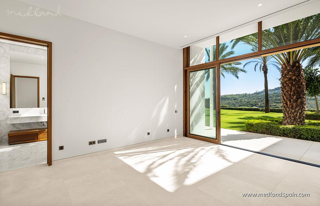 Villa i Casares, Malaga, Spanien 6 sovrum, 795 kvm. Nr. 149342
