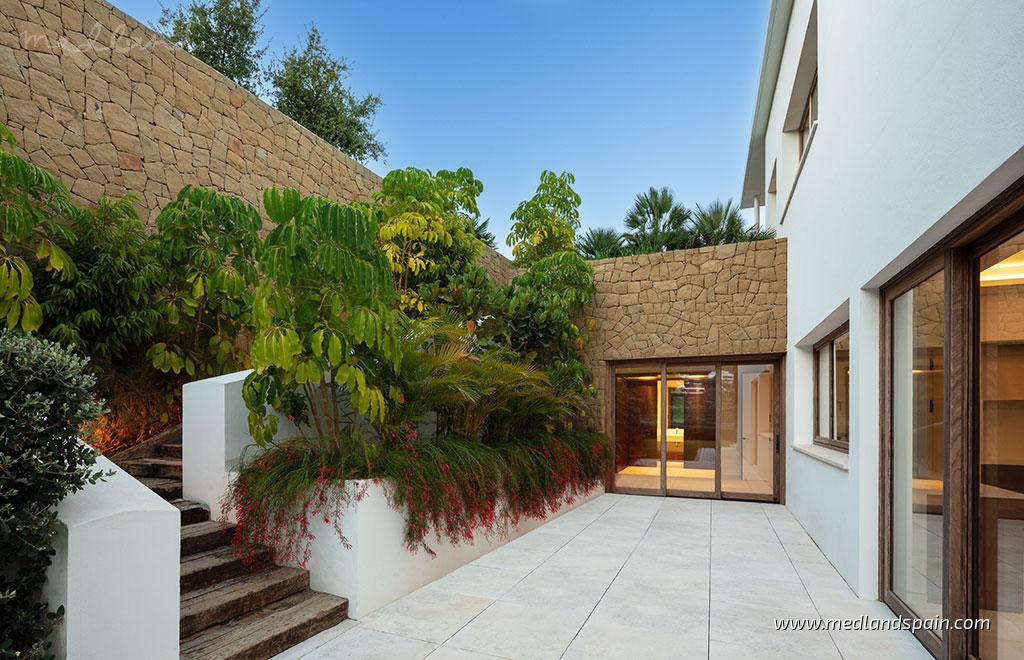 Villa i Casares, Malaga, Spanien 6 sovrum, 795 kvm. Nr. 149342