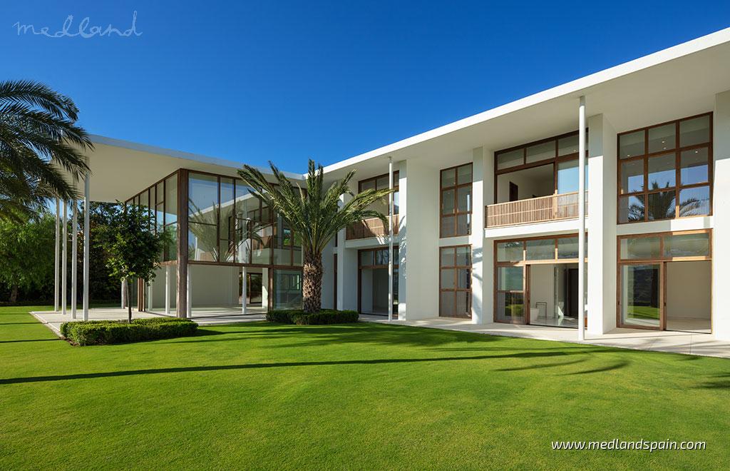 Villa i Casares, Malaga, Spanien 6 sovrum, 795 kvm. Nr. 149342