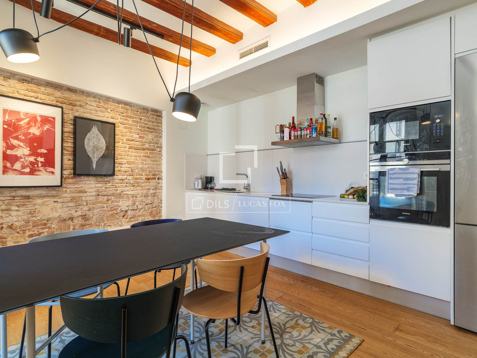 Dzīvoklis Barcelona, Spānijā 2 istabas, 84 m2 Nr. 150855