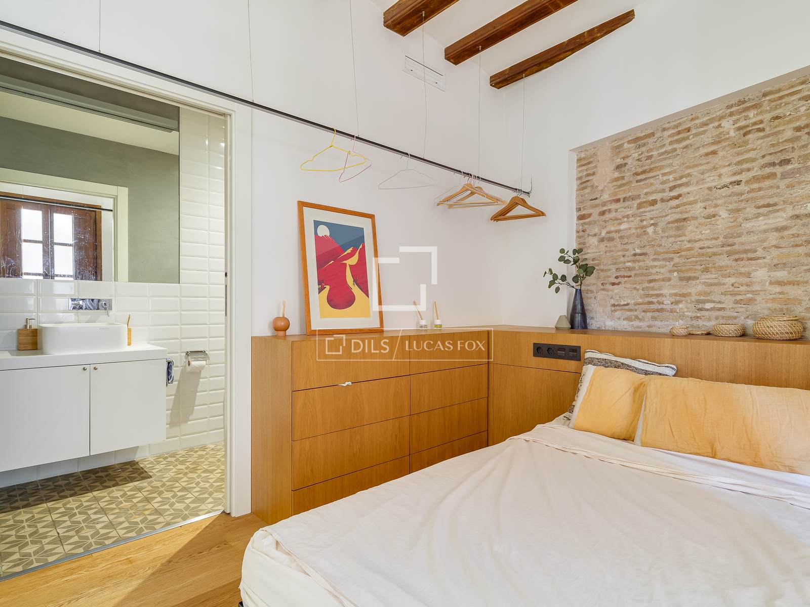 Dzīvoklis Barcelona, Spānijā 2 istabas, 84 m2 Nr. 150855