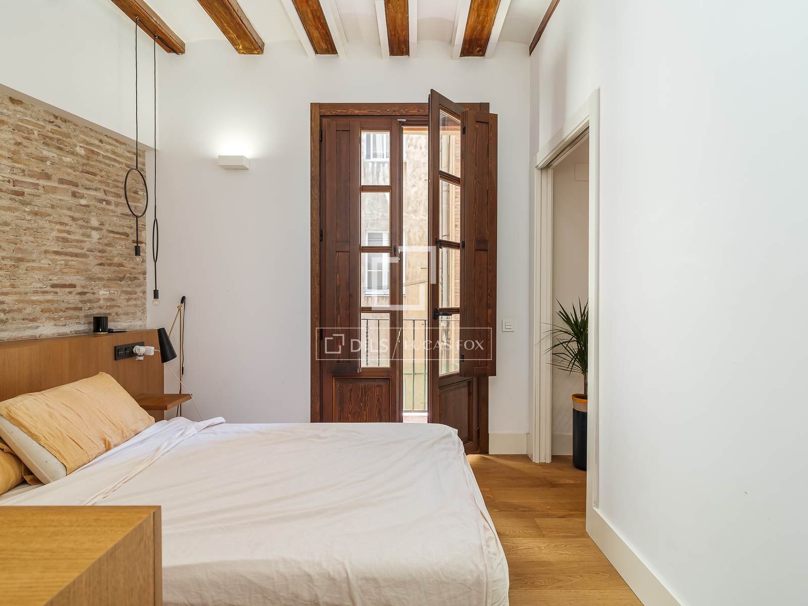 Dzīvoklis Barcelona, Spānijā 2 istabas, 84 m2 Nr. 150855