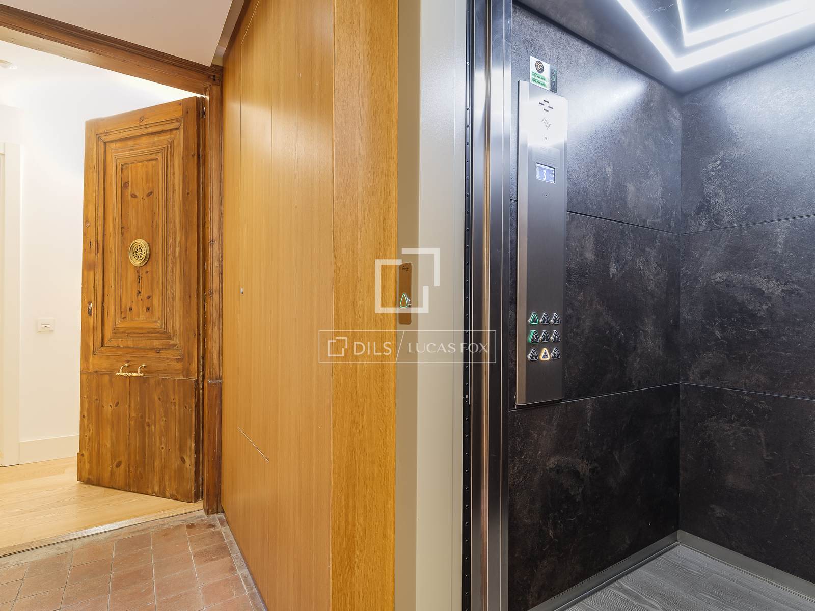 Dzīvoklis Barcelona, Spānijā 2 istabas, 84 m2 Nr. 150855
