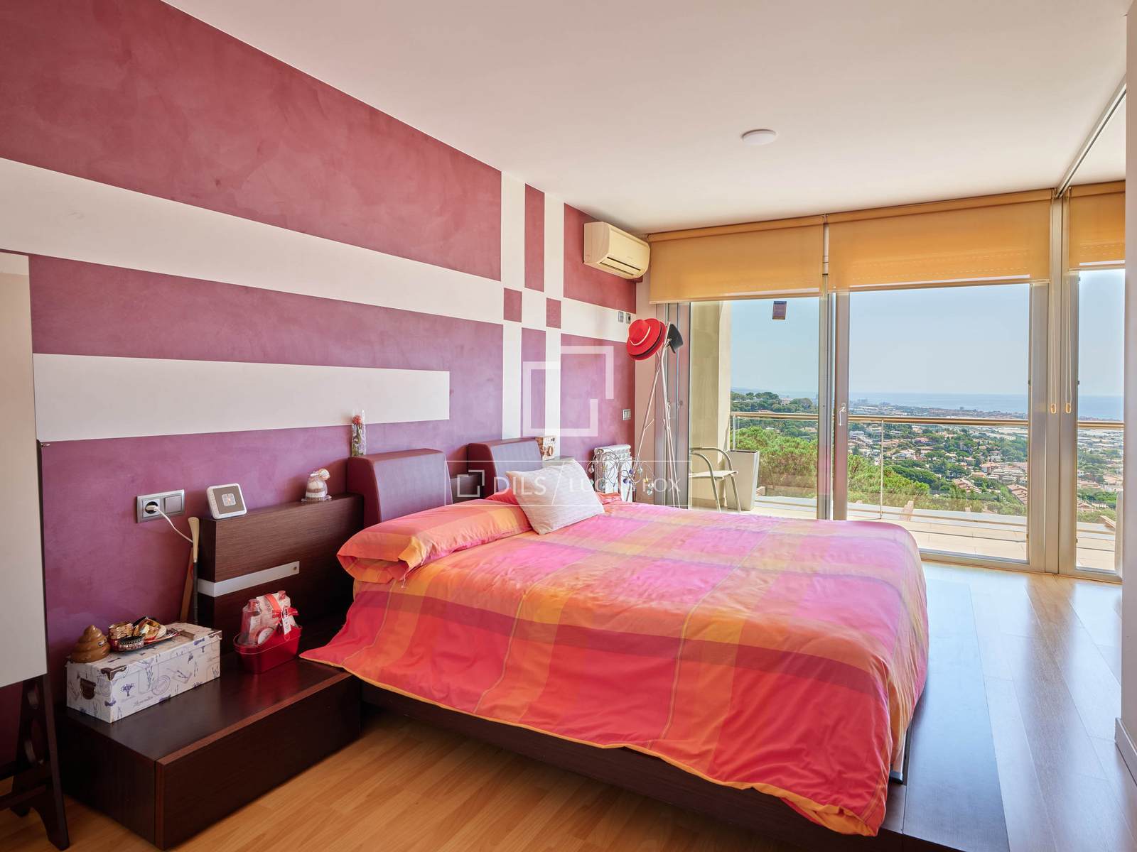 Villa a Premia De Dalt, Barcelona, Spagna 4 camere da letto, 460 mq. N° 150854