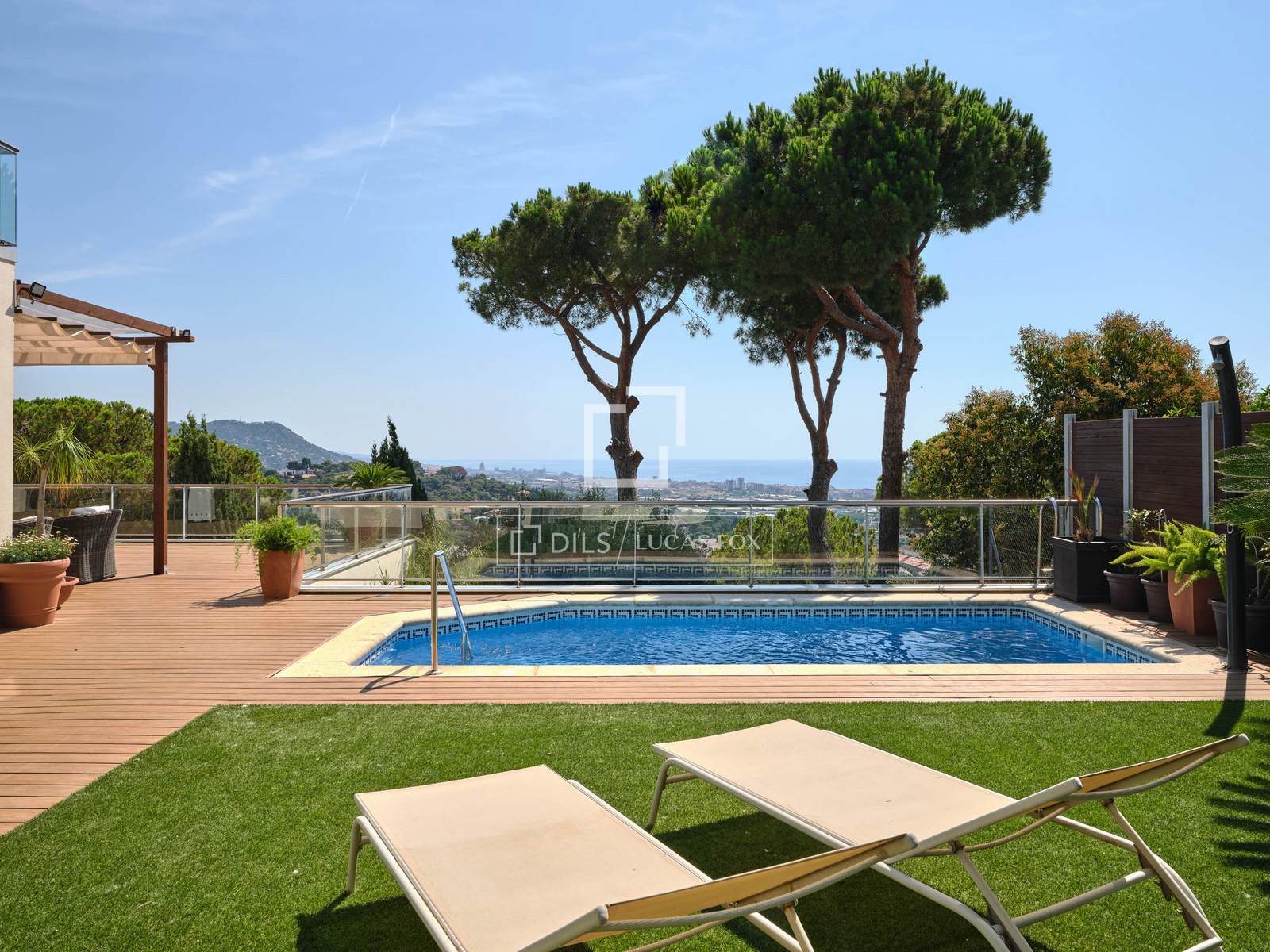 Villa a Premia De Dalt, Barcelona, Spagna 4 camere da letto, 460 mq. N° 150854