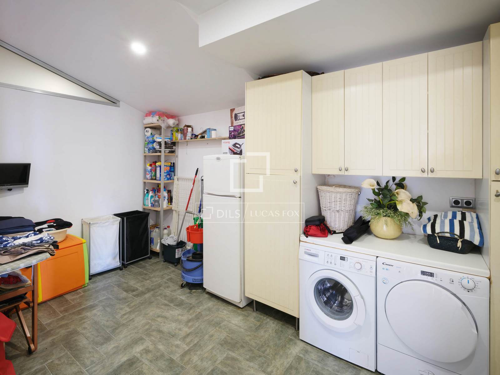Villa a Premia De Dalt, Barcelona, Spagna 4 camere da letto, 460 mq. N° 150854