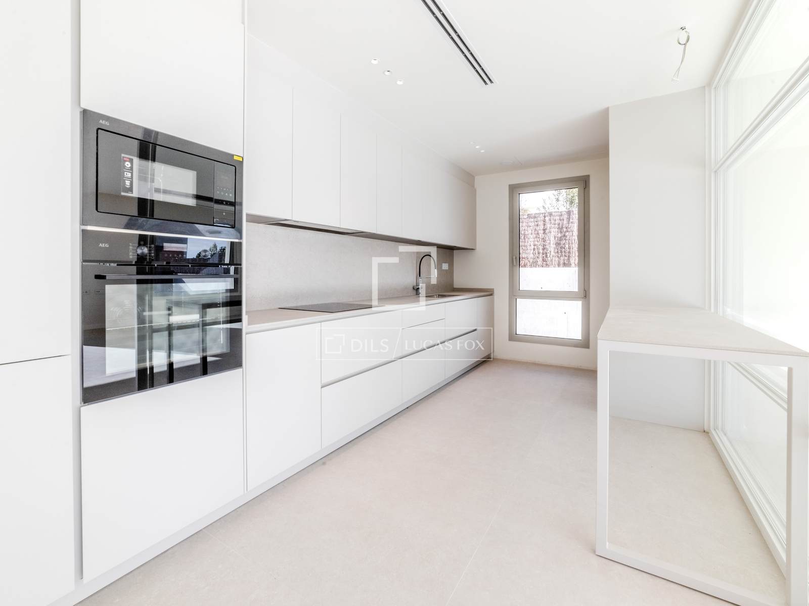 Villa en Sitges, Barcelona, España 4 dormitorios, 561 m2 No. 150859