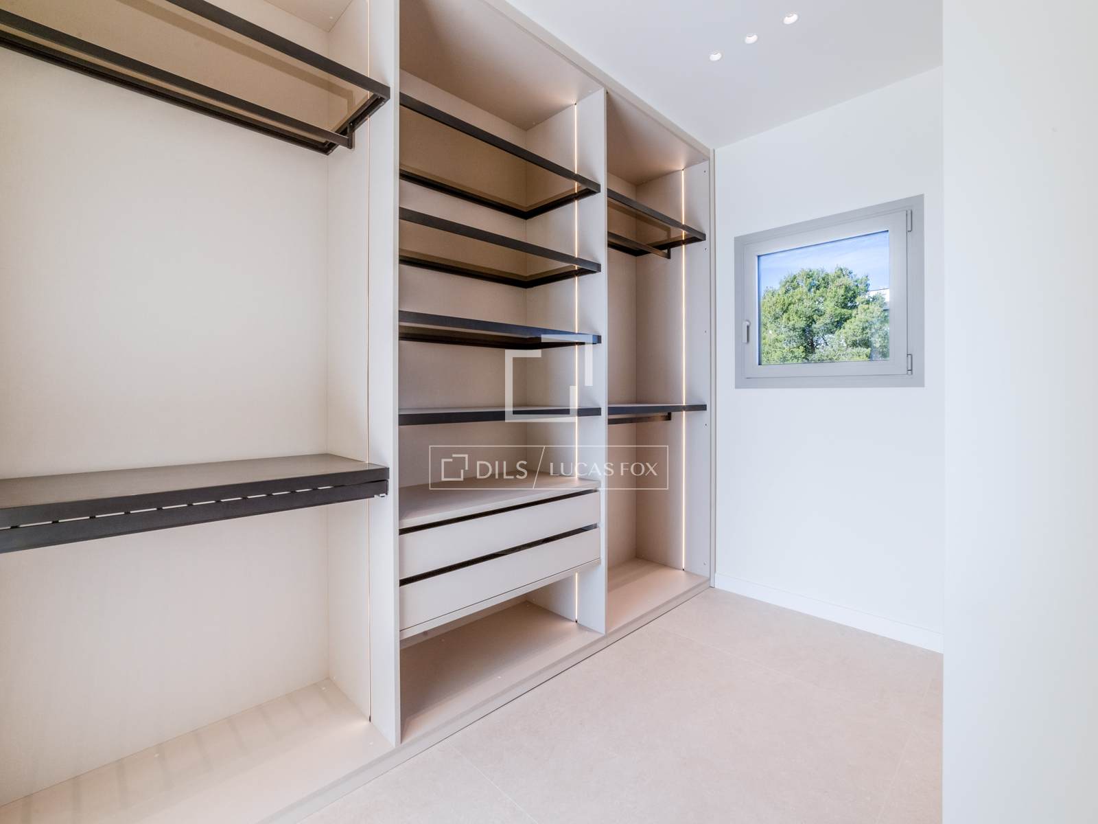 Villa en Sitges, Barcelona, España 4 dormitorios, 561 m2 No. 150859