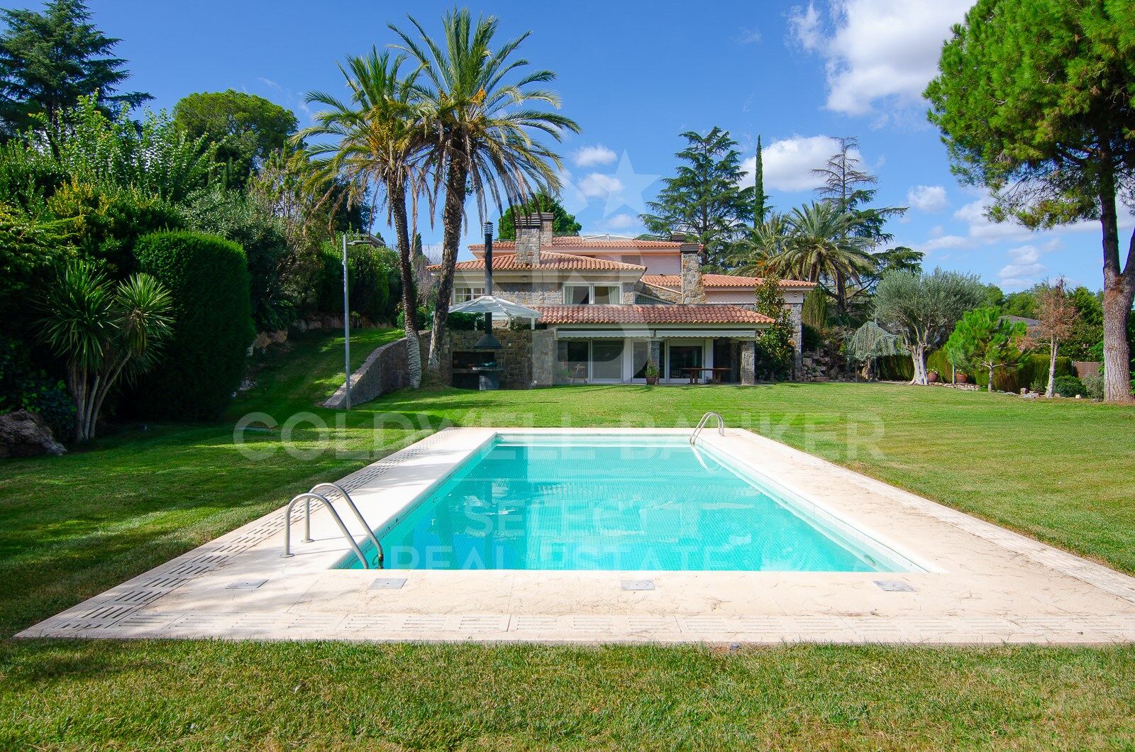 Māja Cerdanyola Del Valles, Barcelona, Spānijā 6 istabas, 1003 m2 Nr. 179116