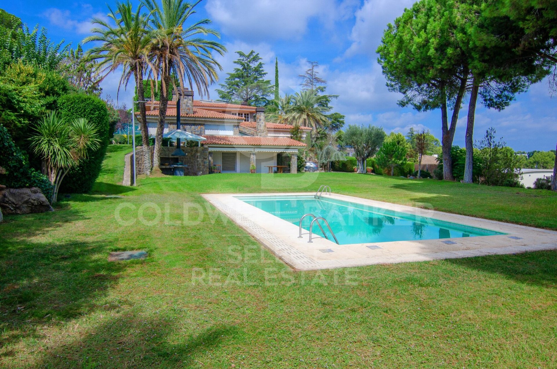 Māja Cerdanyola Del Valles, Barcelona, Spānijā 6 istabas, 1003 m2 Nr. 179116