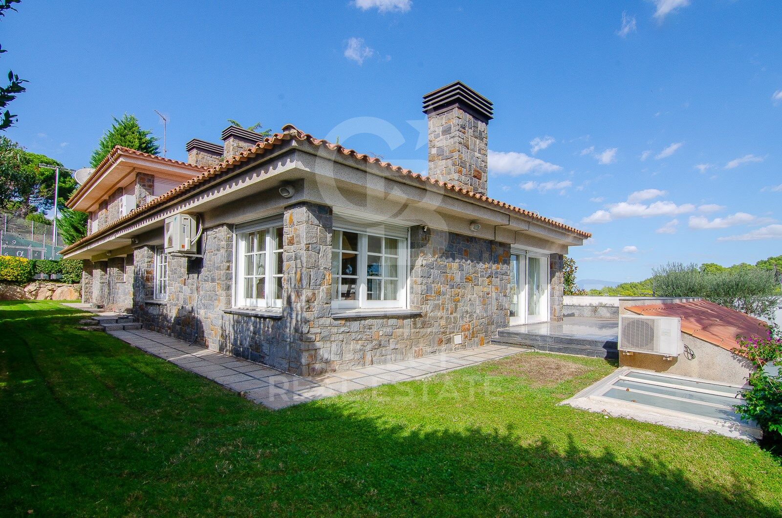 Māja Cerdanyola Del Valles, Barcelona, Spānijā 6 istabas, 1003 m2 Nr. 179116