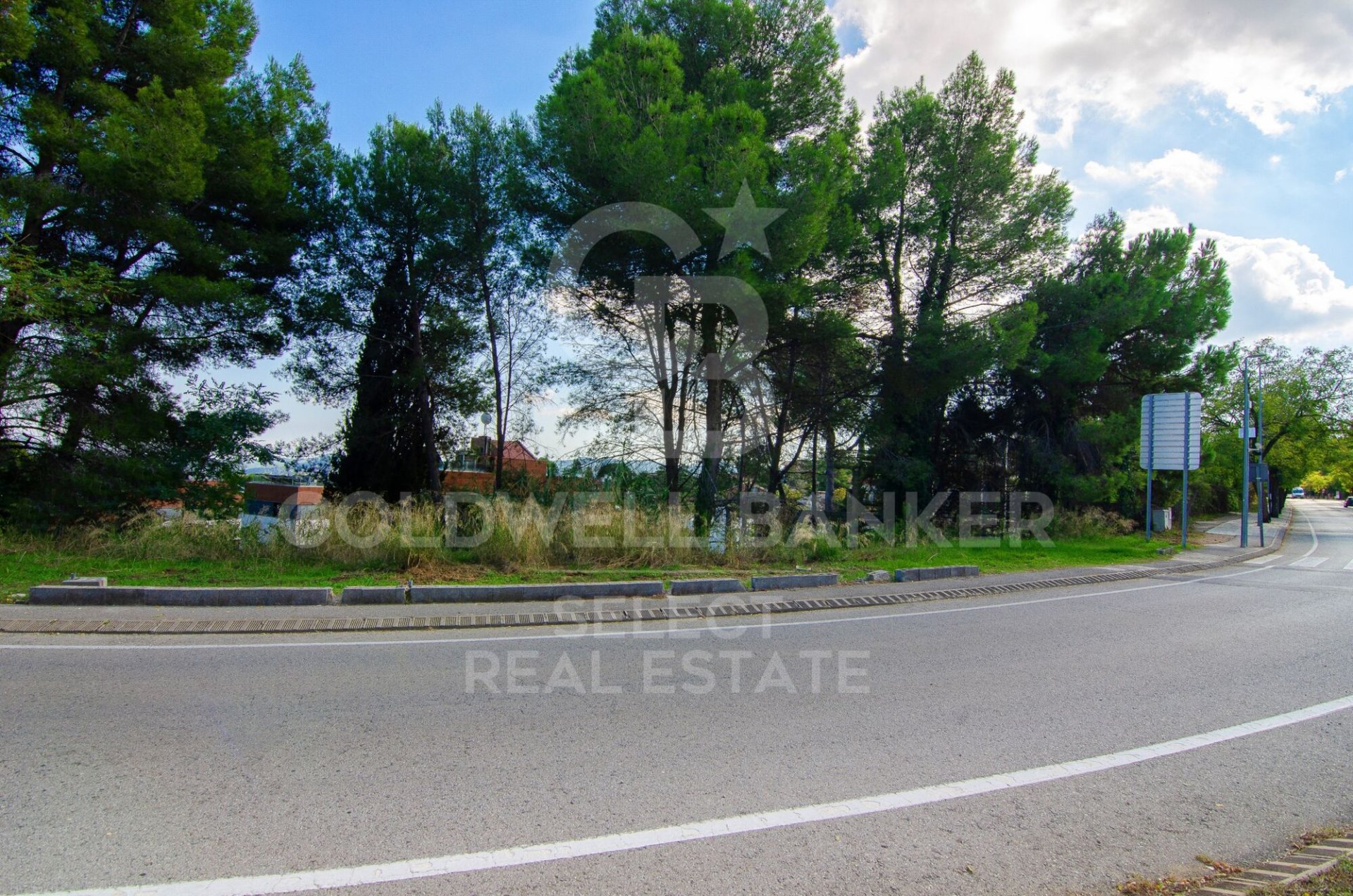 Land plot in Cerdanyola Del Valles, Barcelona, Spain 1000 sq.m. No. 179110