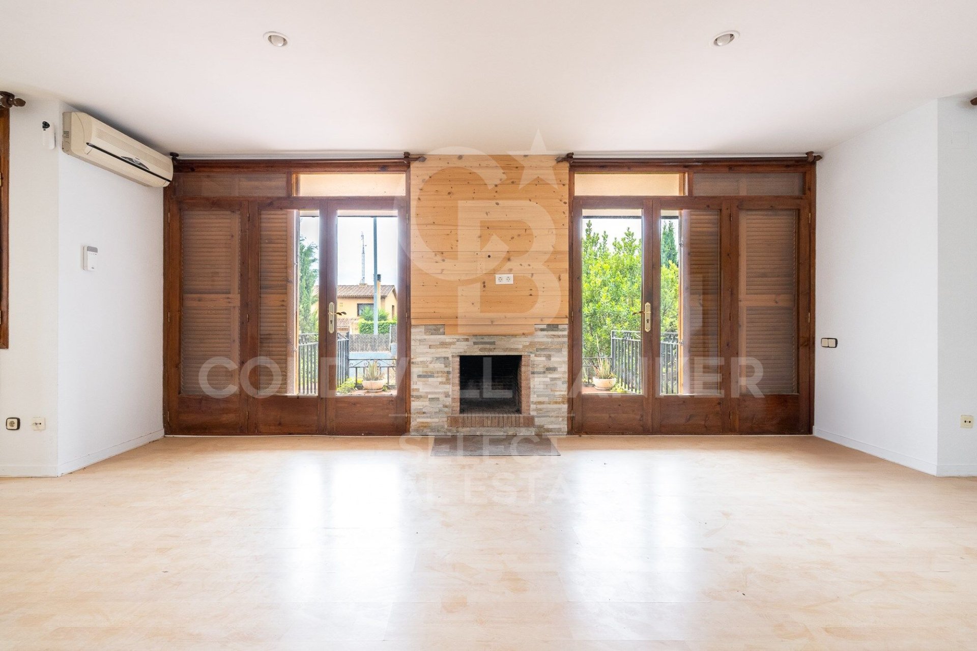 Hus i Matadepera, Barcelona, Spanien 5 sovrum, 200 kvm. Nr. 179105