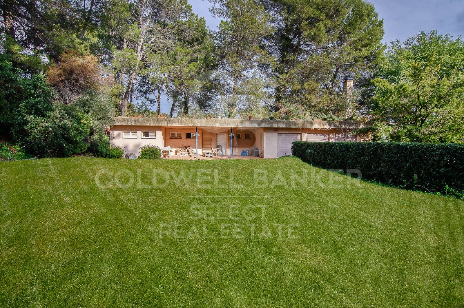 Land plot in Cerdanyola Del Valles, Barcelona, Spain 2000 sq.m. No. 179109